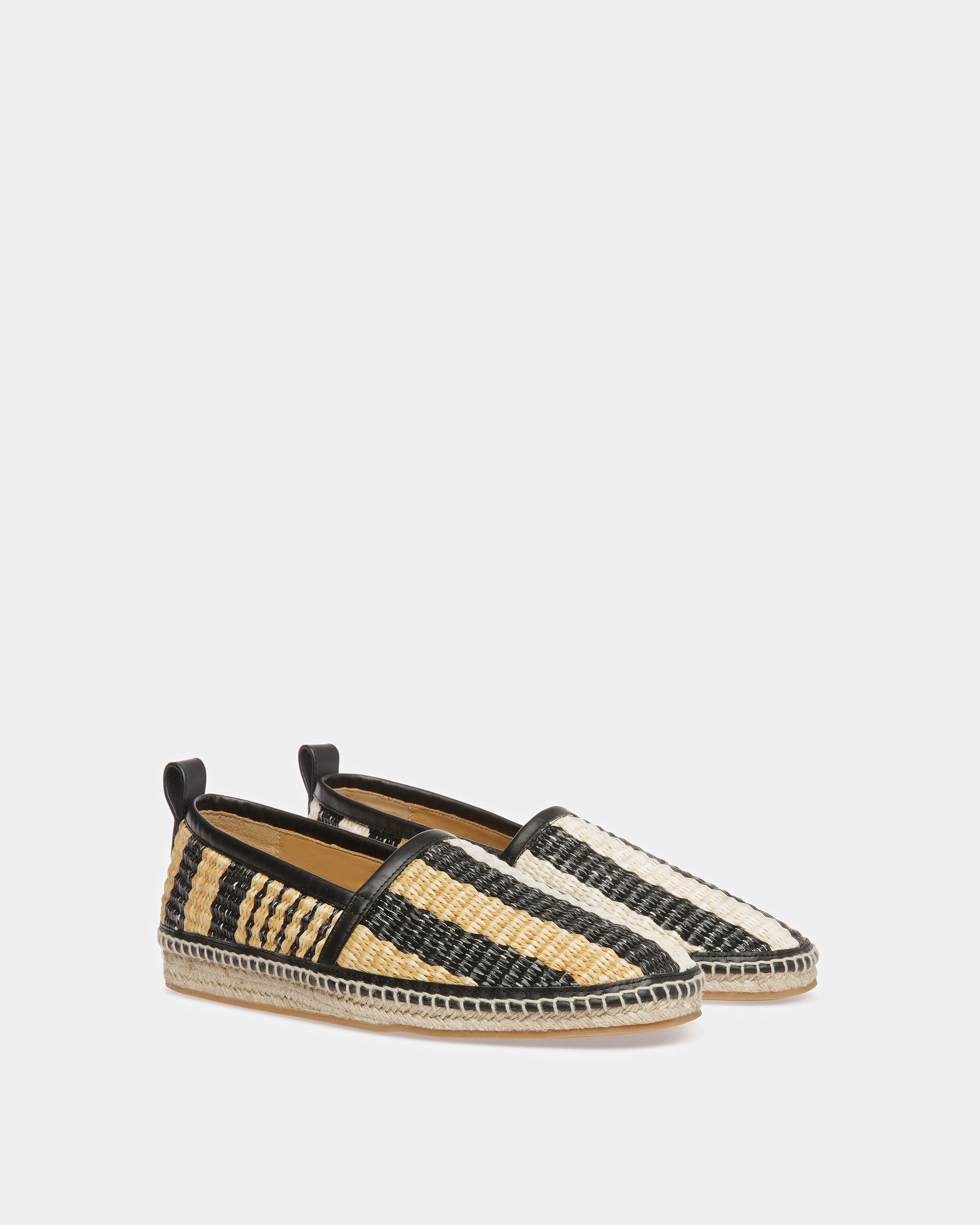 Alpargatas Karakas De Tela En Negro Y Color Hueso - Hombre - Bally - 02
