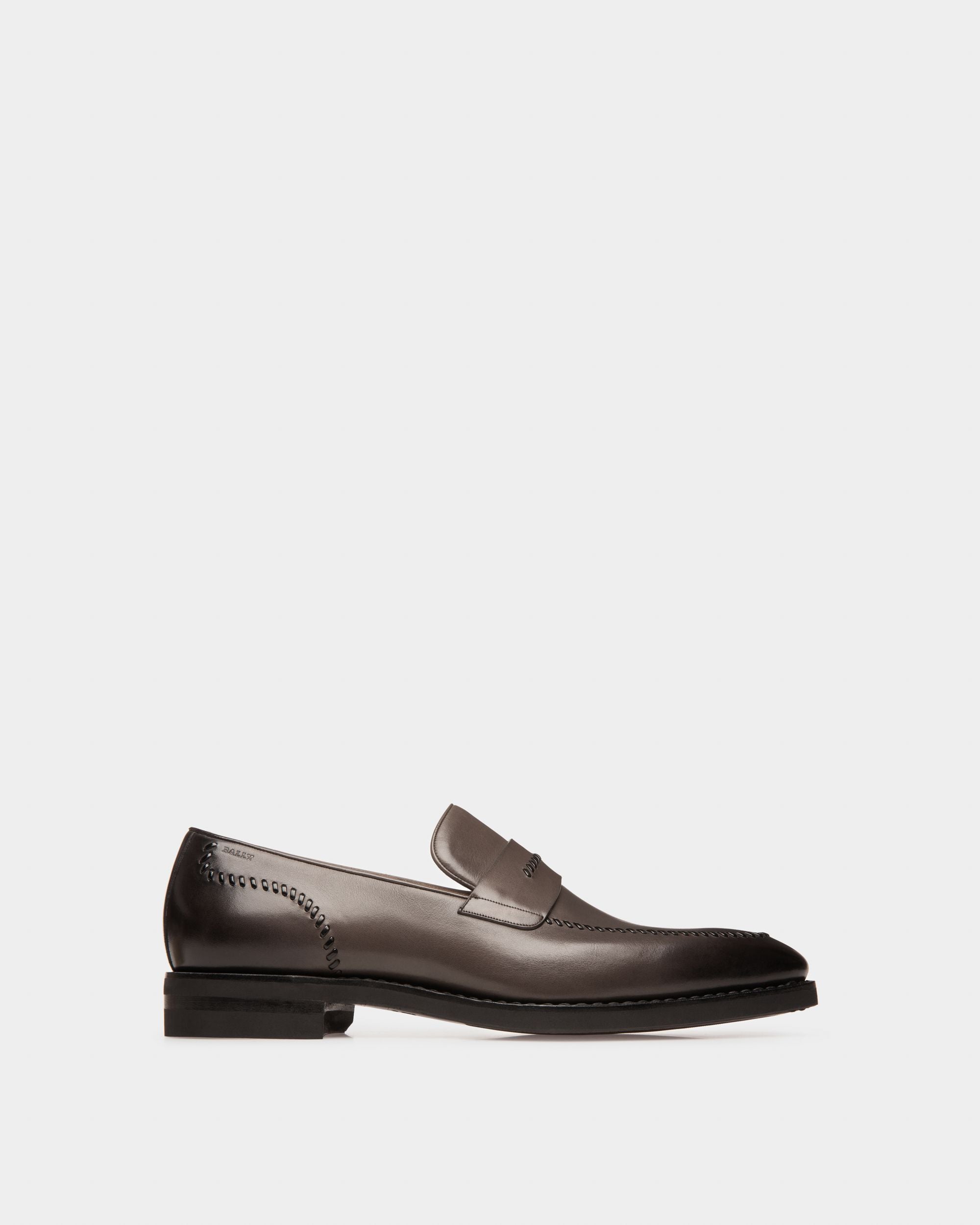 Scober Leather Loafers In Army Green - Men's - Bally - 01