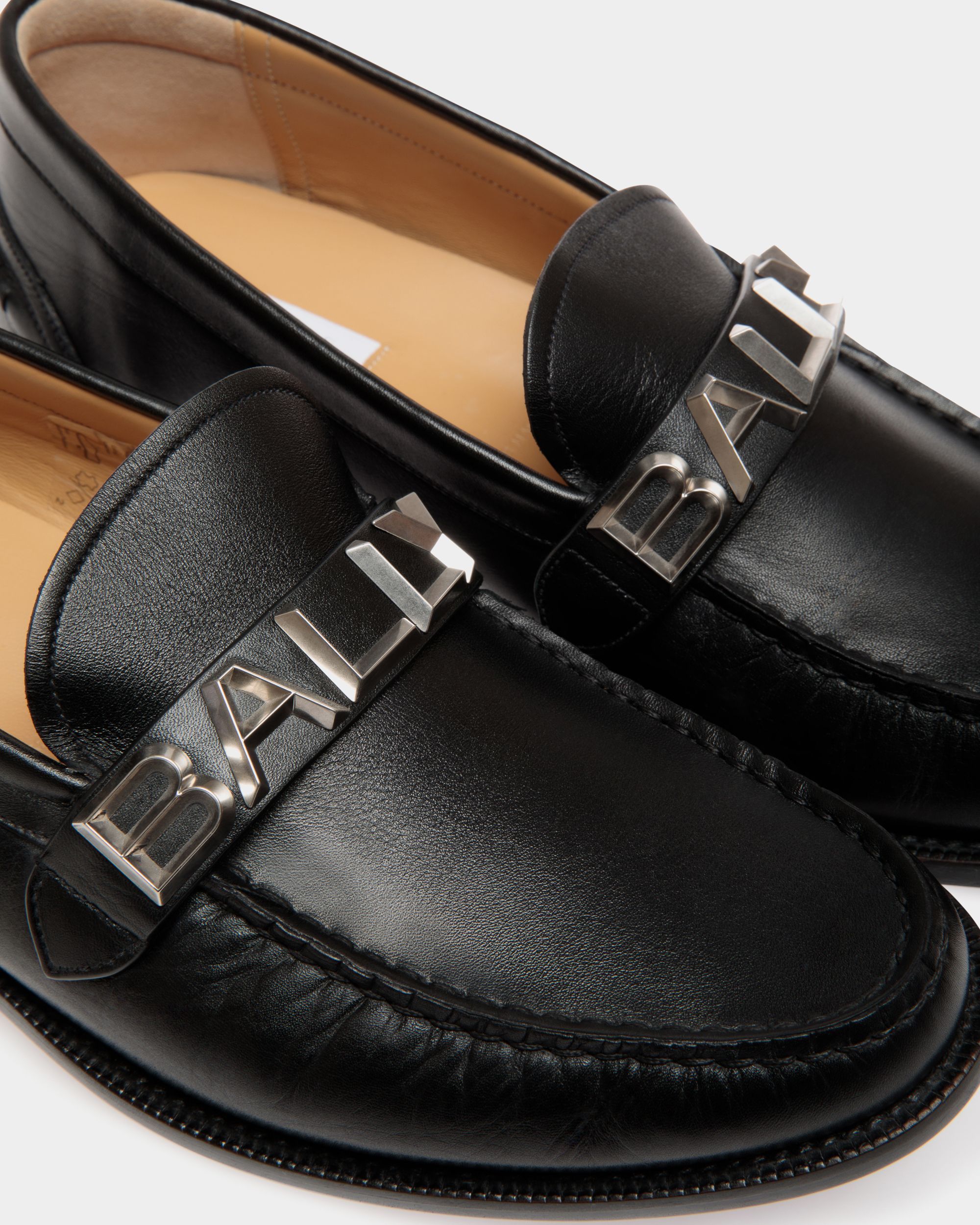 Oregon Moccassins In Black Leather - Men's - Bally - 05