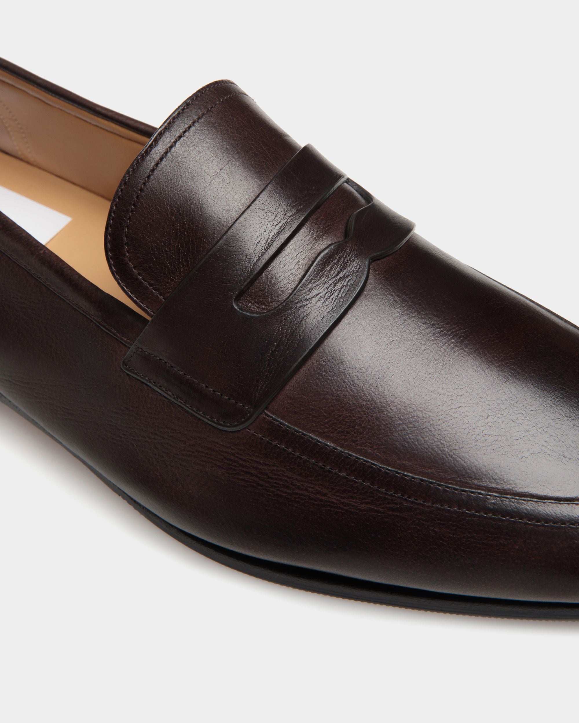 Mocasín Plume De Piel Ébano - Hombre - Bally - 06
