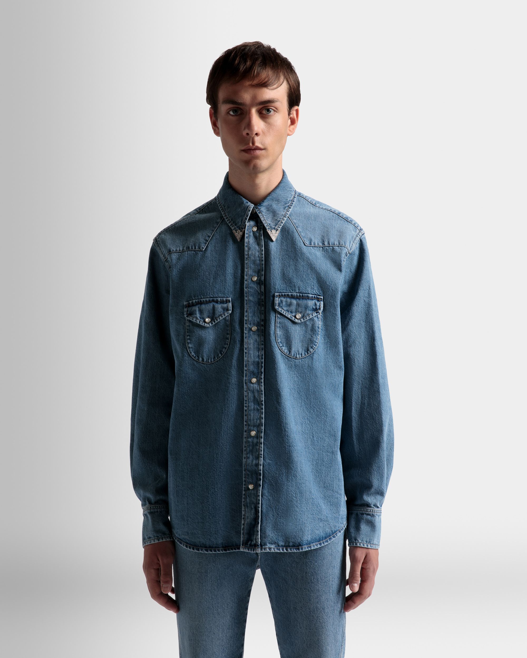 Camisa Tejana De Denim En Azul Claro - Hombre - Bally - 03