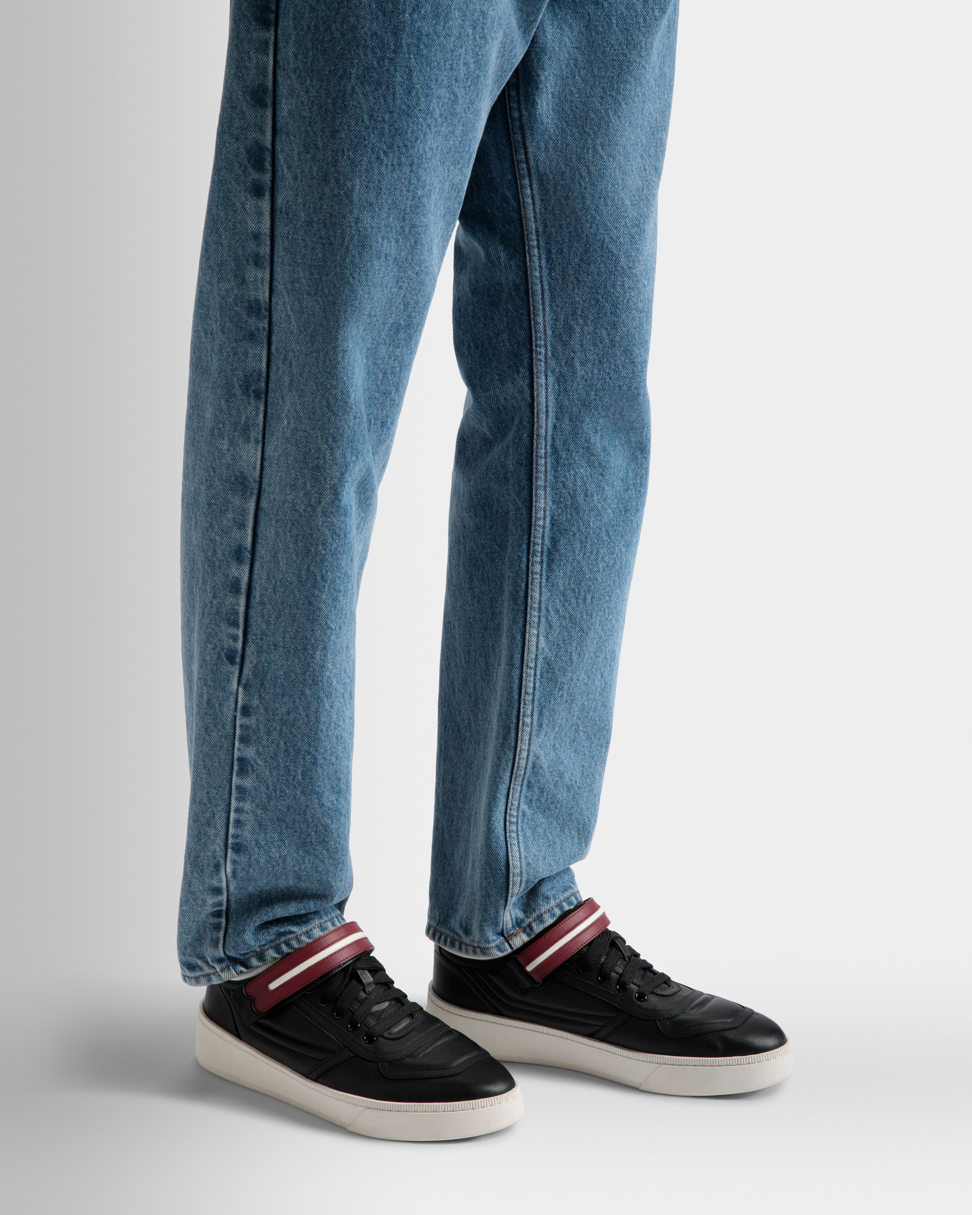 Zapatilla Raise De Piel Negra - Hombre - Bally - 02