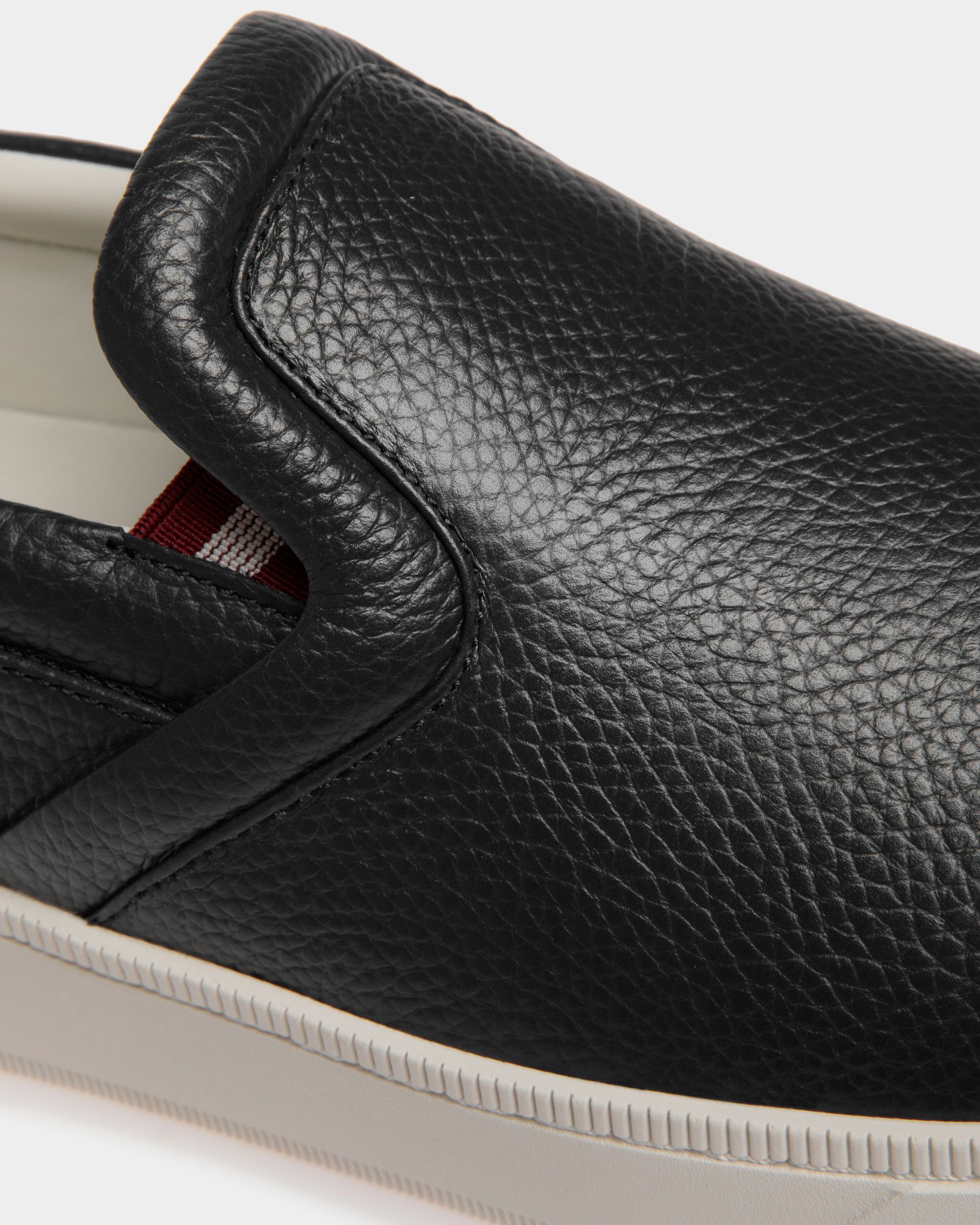 Zapatillas Sin Cordones Raise De Piel Granulada Negra - Hombre - Bally - 05