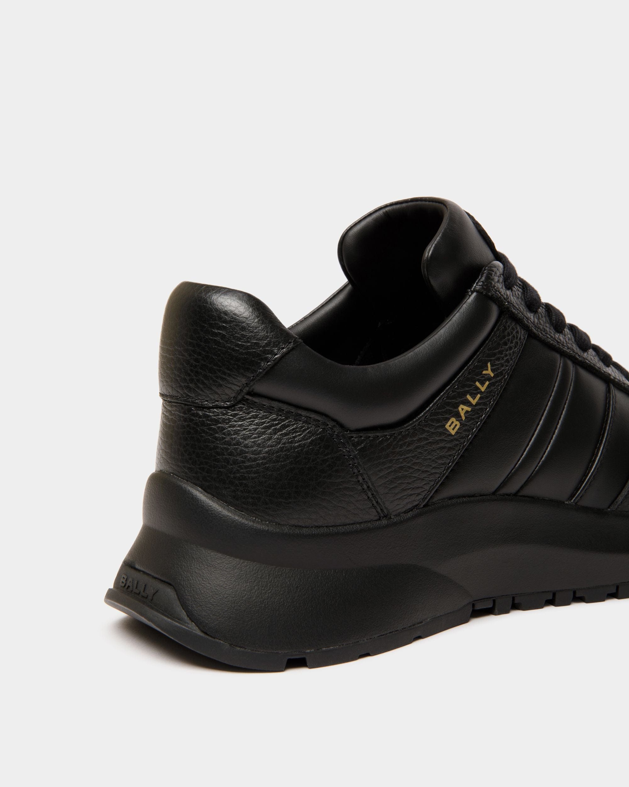 Outline Sneaker in Black Leather - Men's - Bally - 05