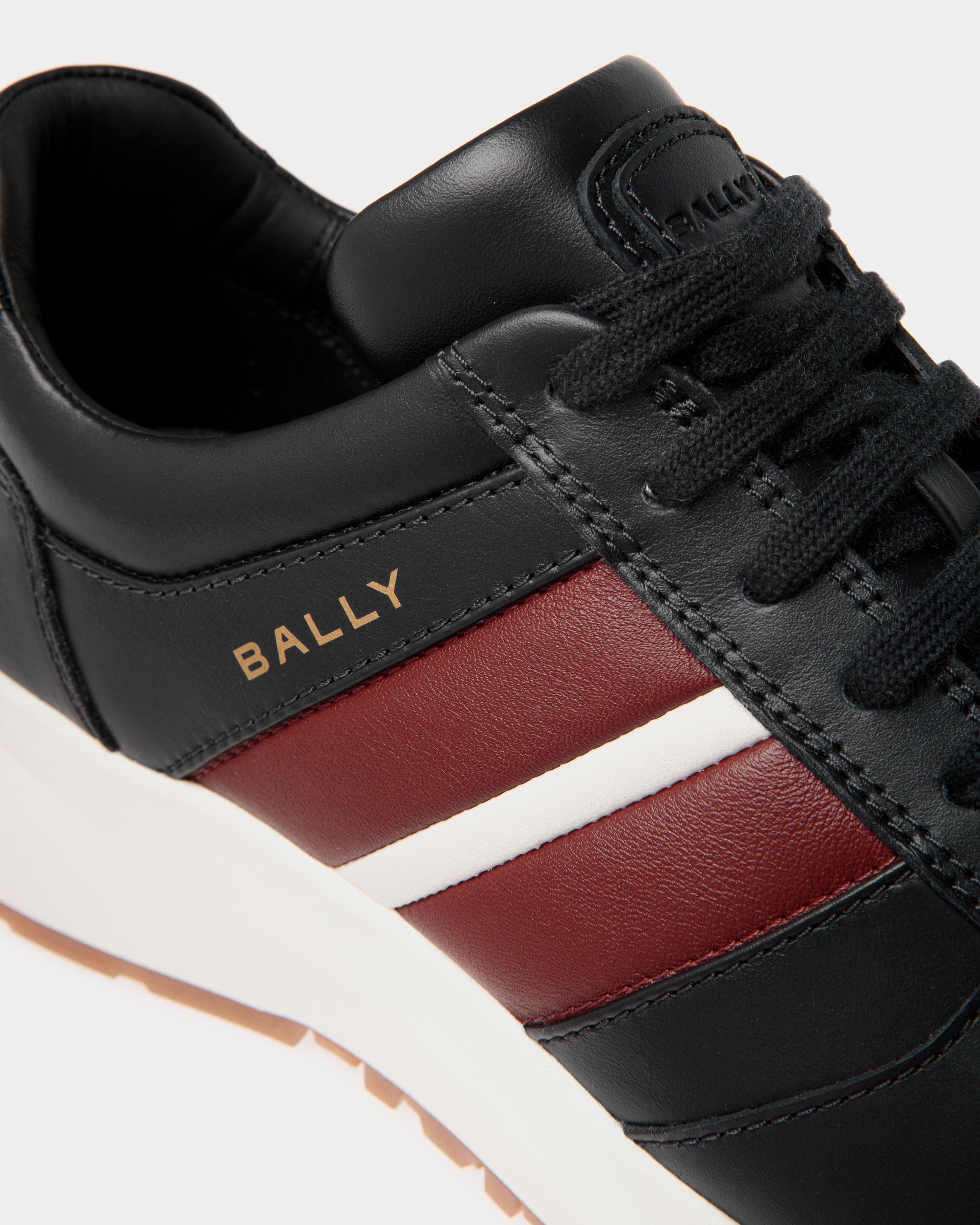 Outline Sneaker In Black and Red Leather - Hombre - Bally - 05