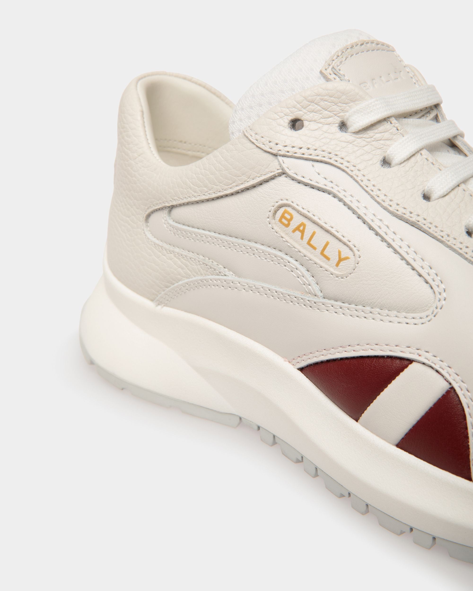 Outline Sneaker In White Leather - Men's - Bally - 06