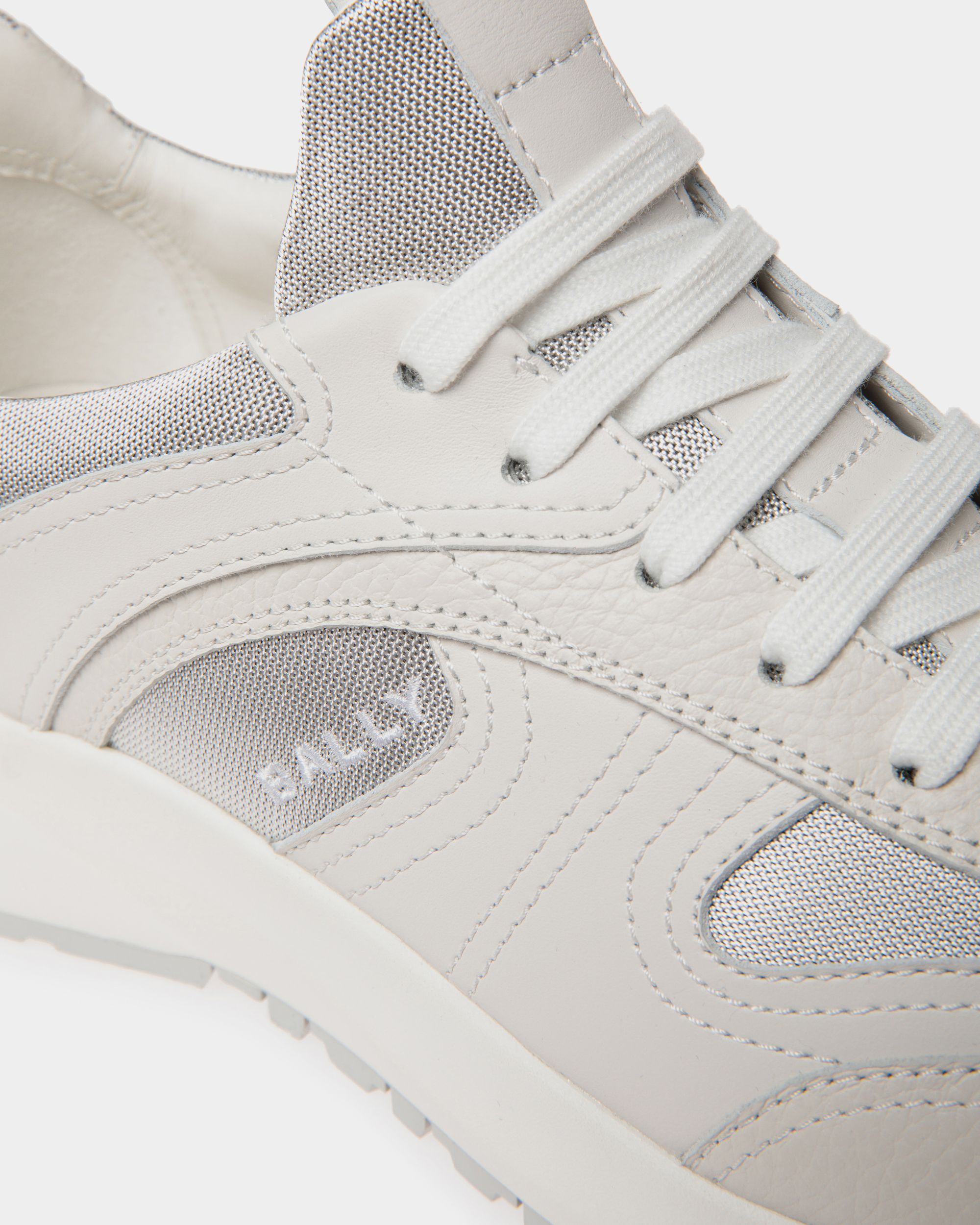 Zapatilla Outline De Piel Y Nailon Blanco - Hombre - Bally - 06