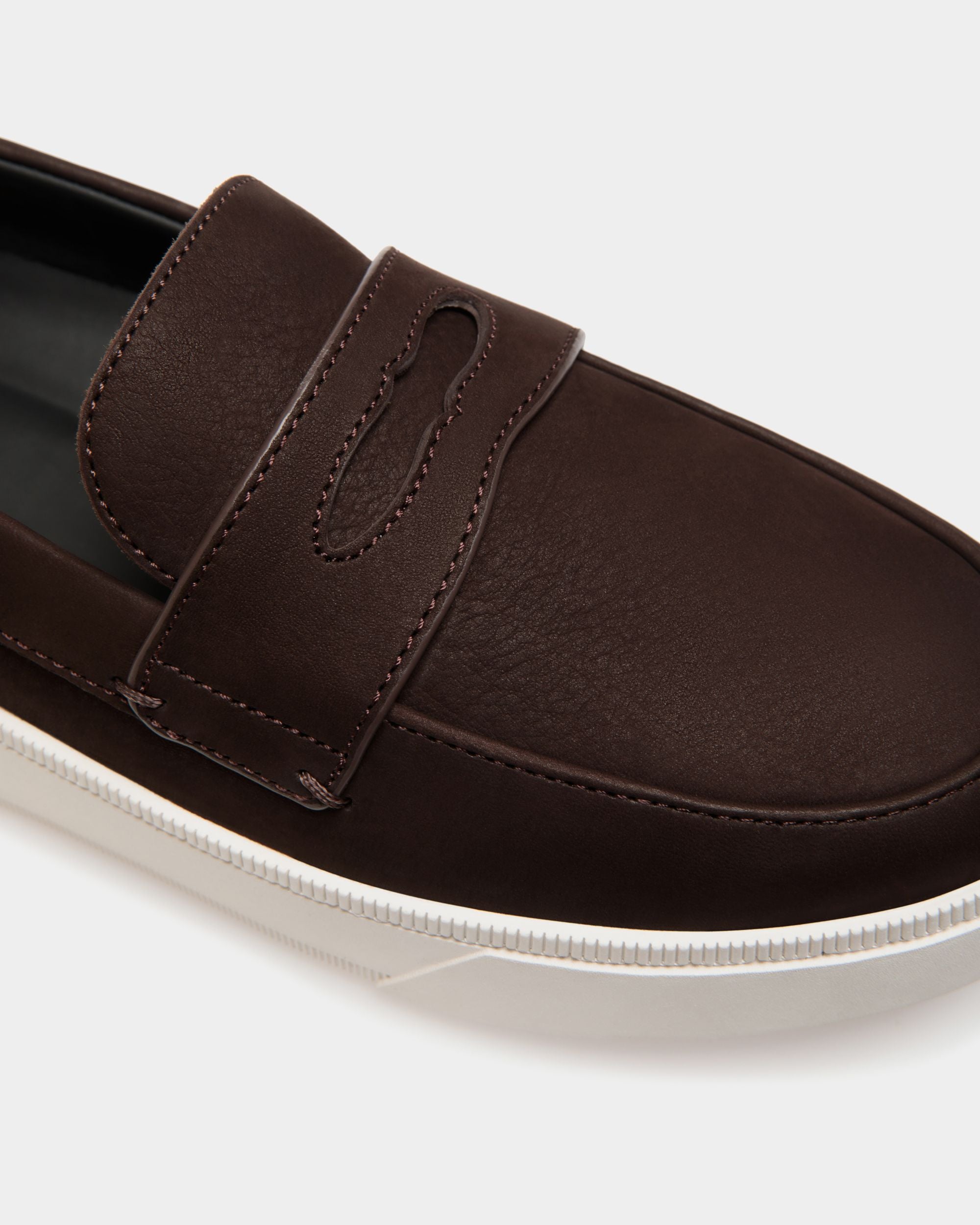 Zapatilla Raise De Nobuk Ébano - Hombre - Bally - 06