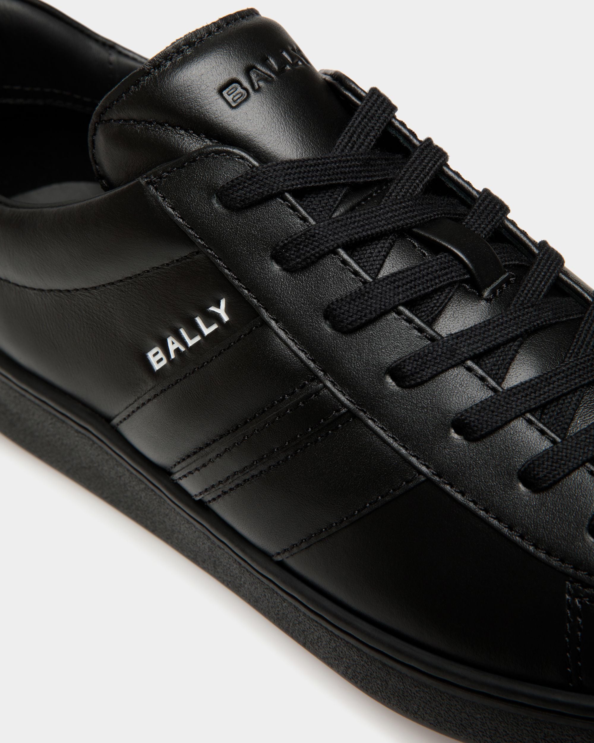 Zapatilla Tennis De Piel Negra - Hombre - Bally - 05