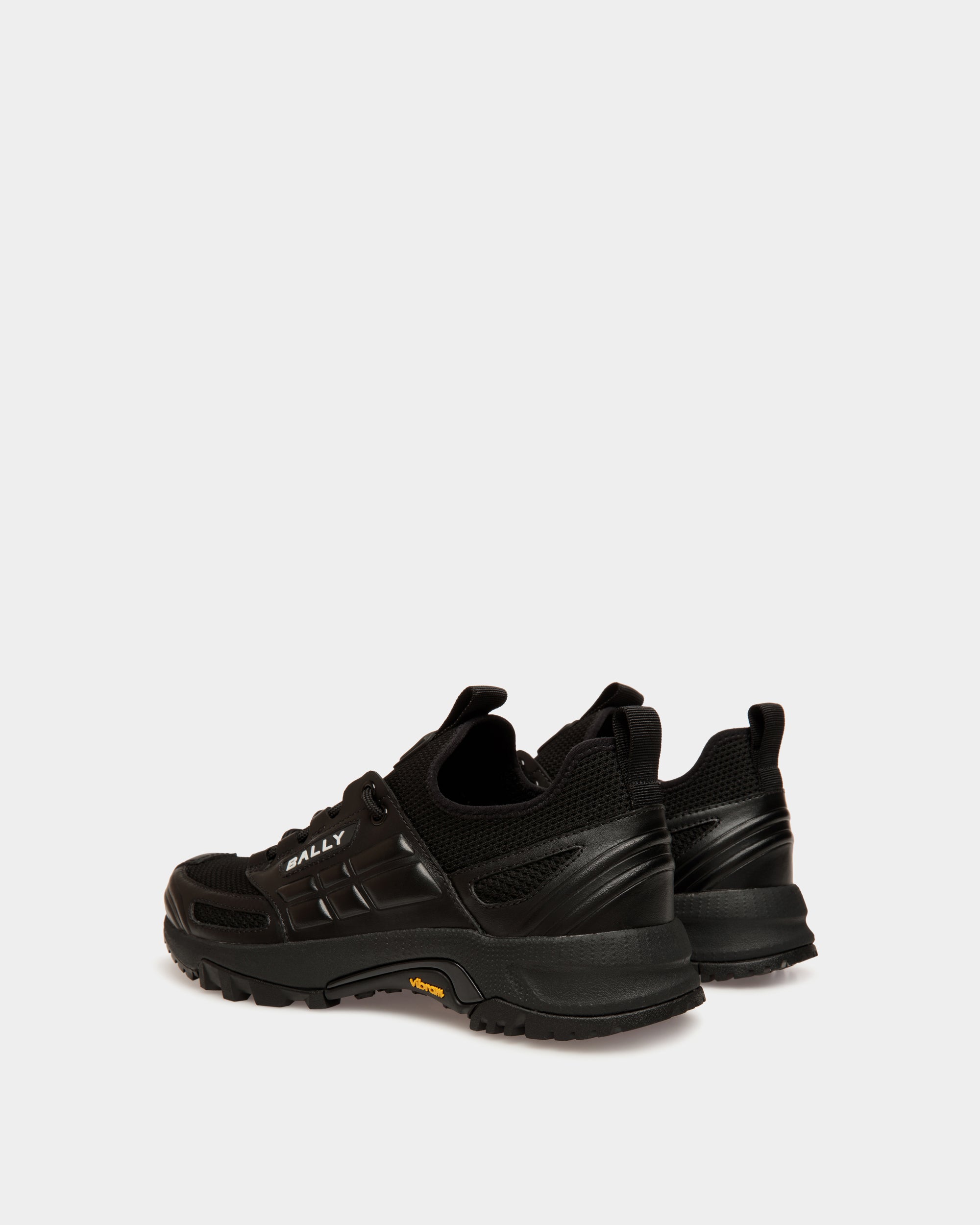 Zapatilla Faster De Punto Negro - Hombre - Bally - 03