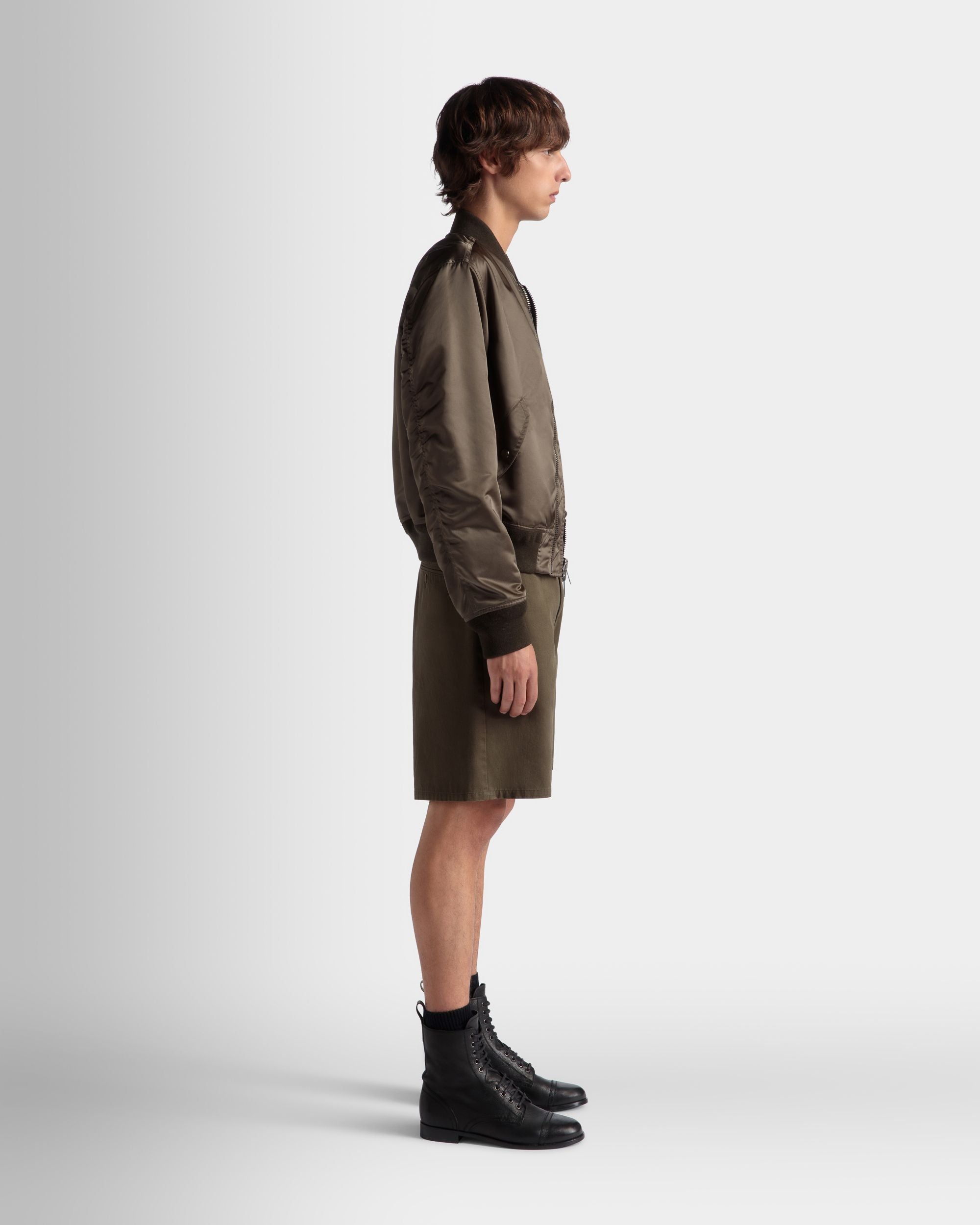 Adrien Brody Travel Collection Shorts In Military Green Cotton - Men's - Bally - 07
