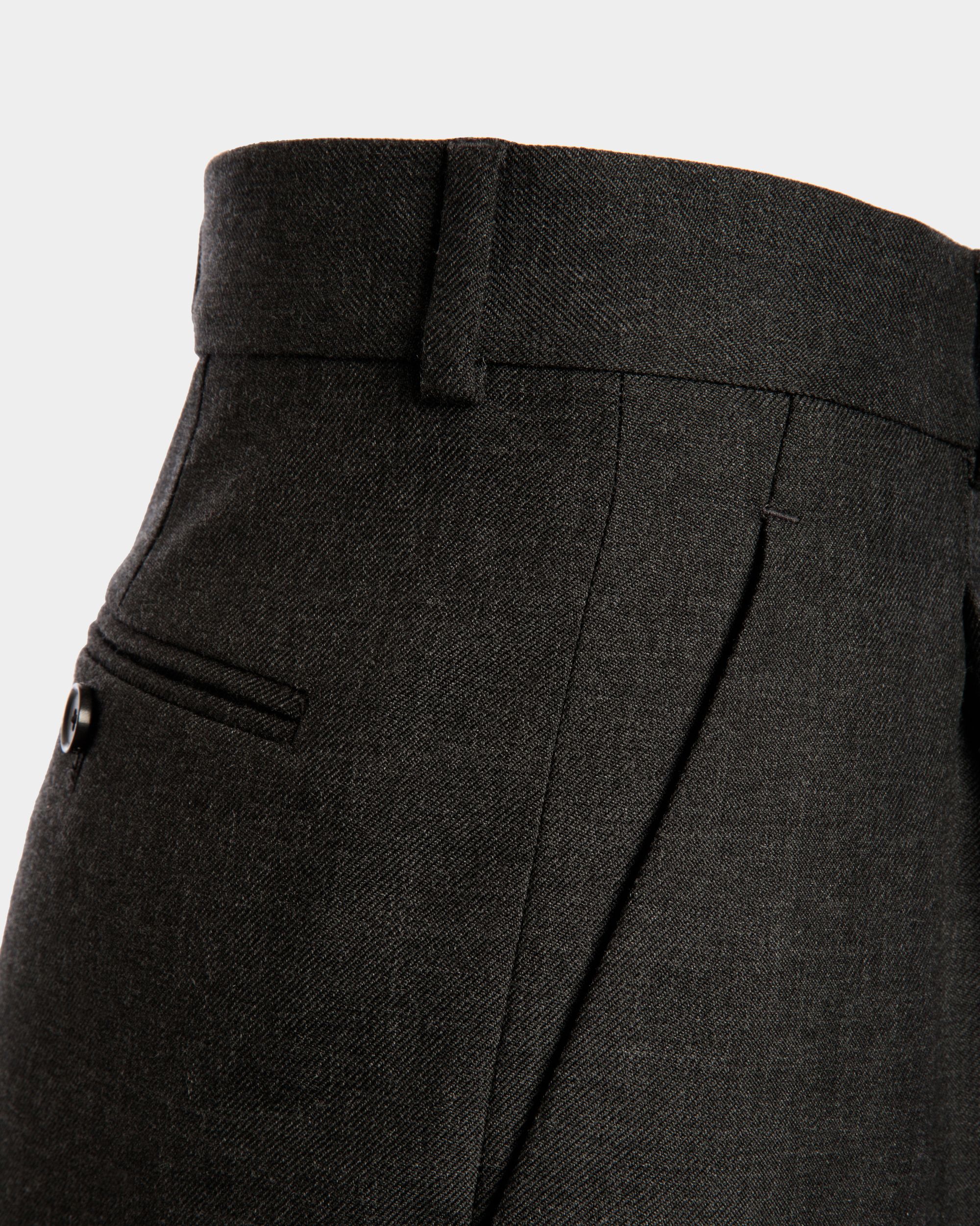 Pantalón Con Pinzas De Mezcla De Lana Grey Melange - Hombre - Bally - 02