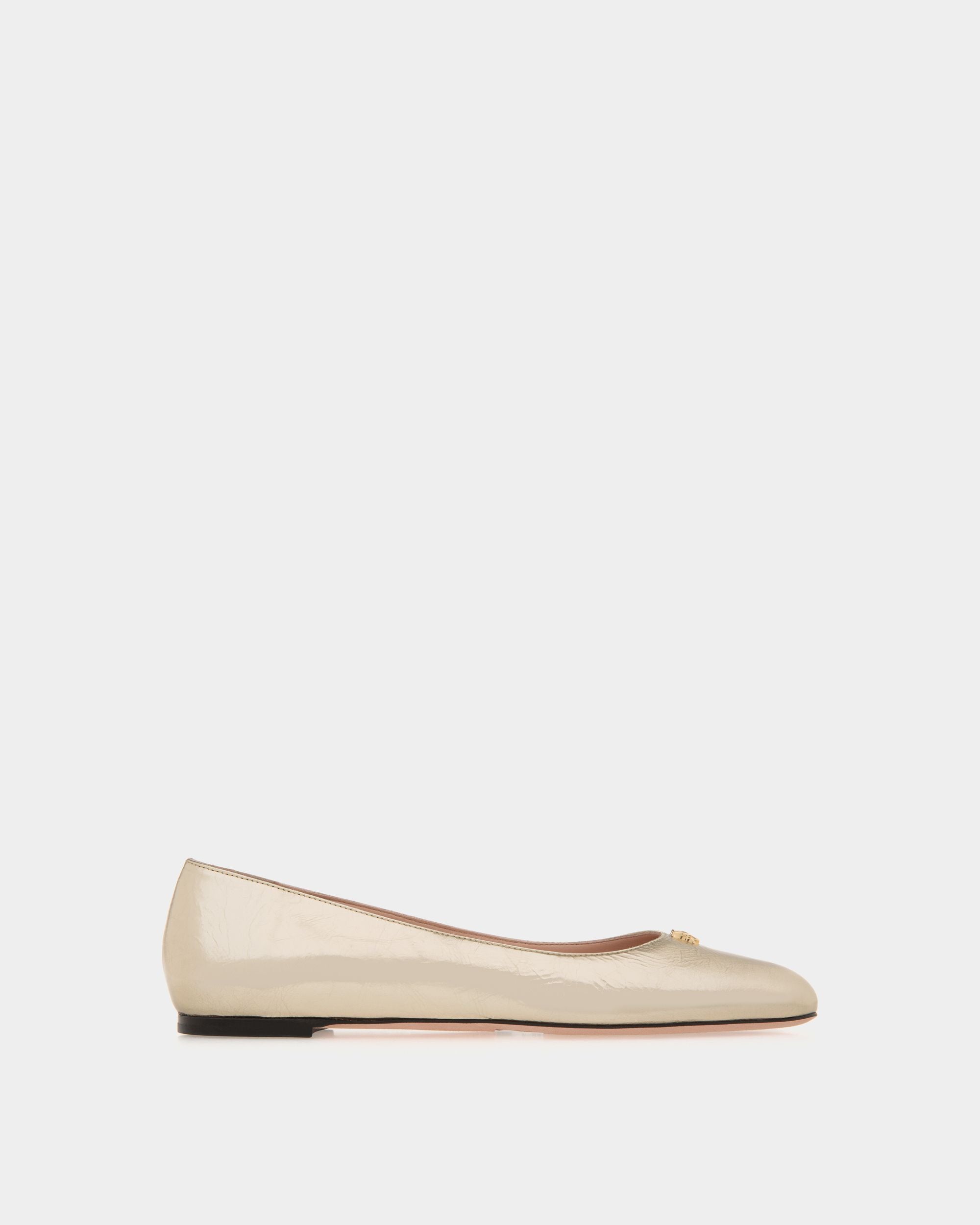 Zapato Plano Ballyrina De Piel Metalizada Dorada - Mujer - Bally - 01