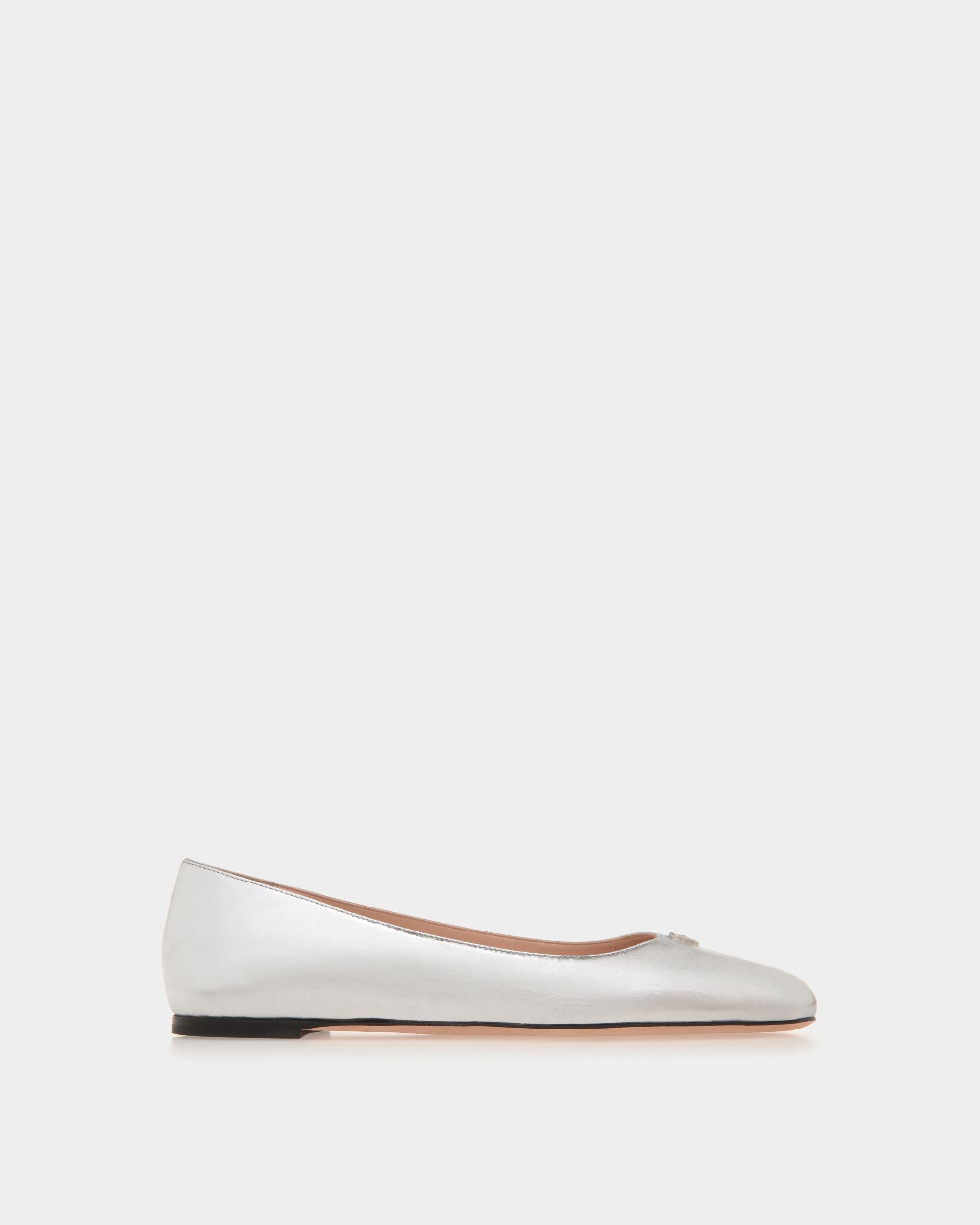Zapatos Planos Ballyrina De Piel Metalizada Plateada - Mujer - Bally - 01