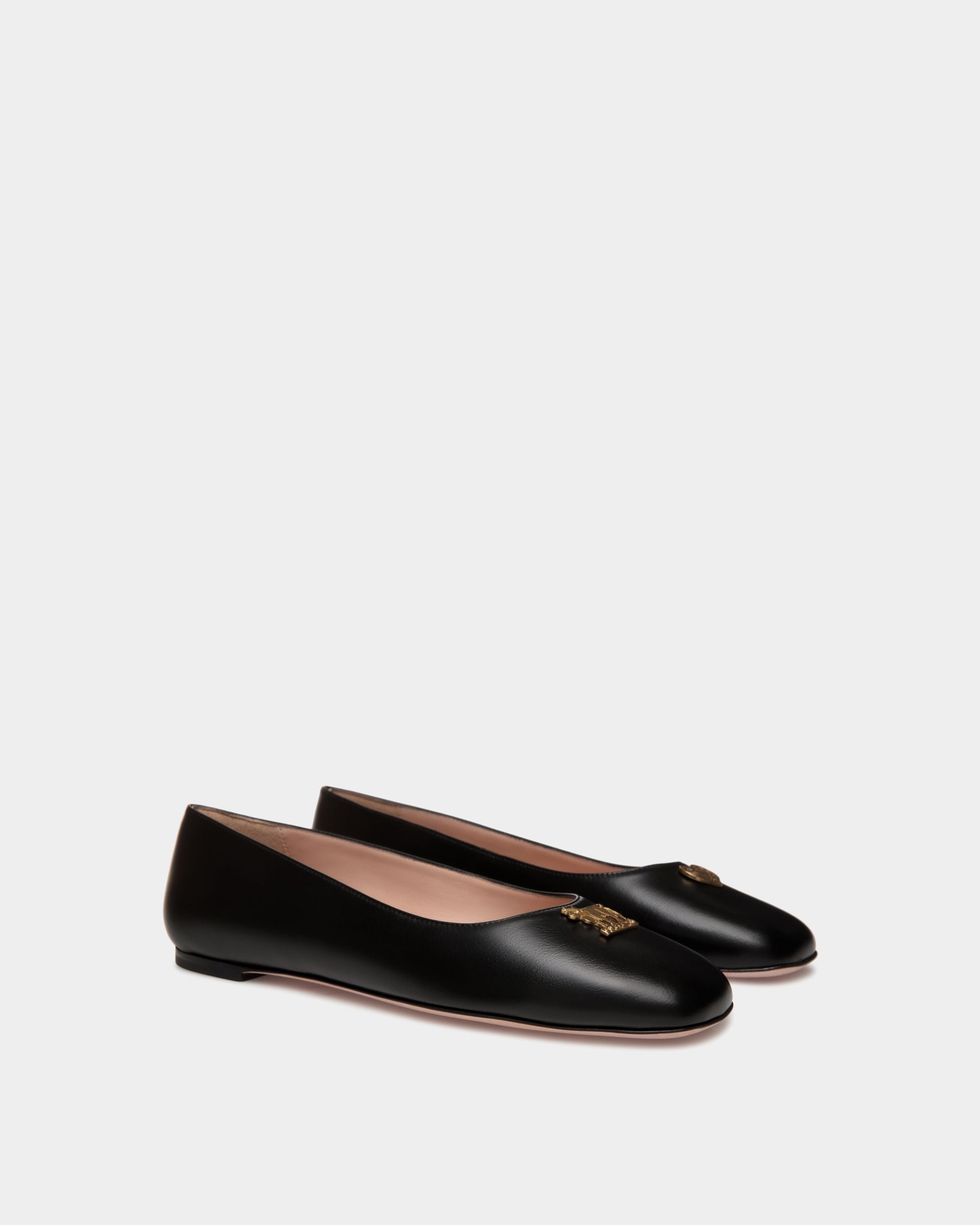 Ballyrina Flat In Black Leather - Mujer - Bally - 02
