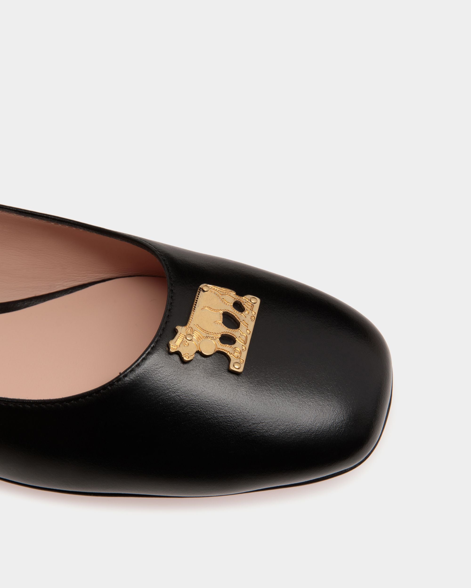 Ballyrina Flat In Black Leather - Mujer - Bally - 05