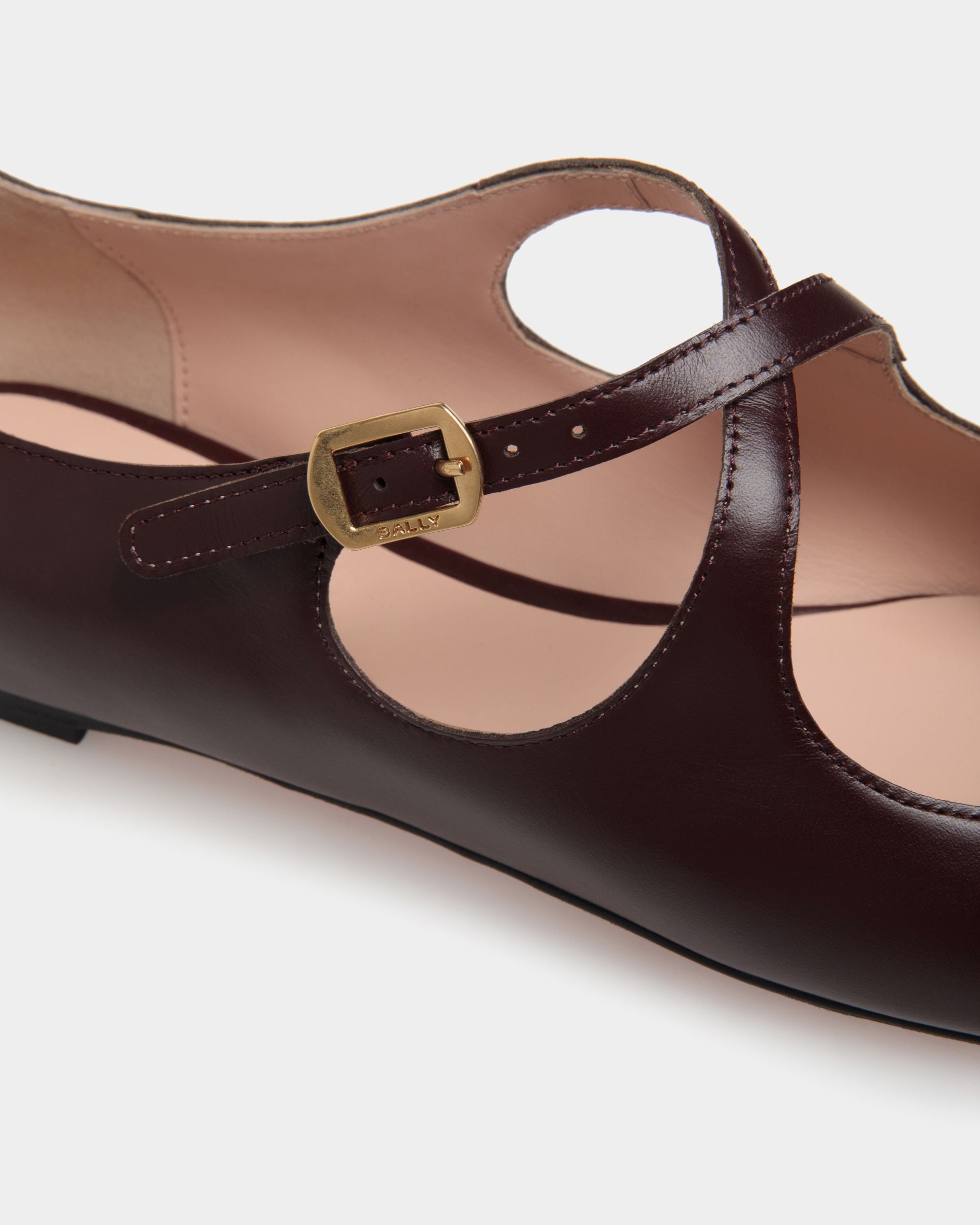 Zapato Plano Ballyrina De Piel Burdeos Oscuro - Mujer - Bally - 06
