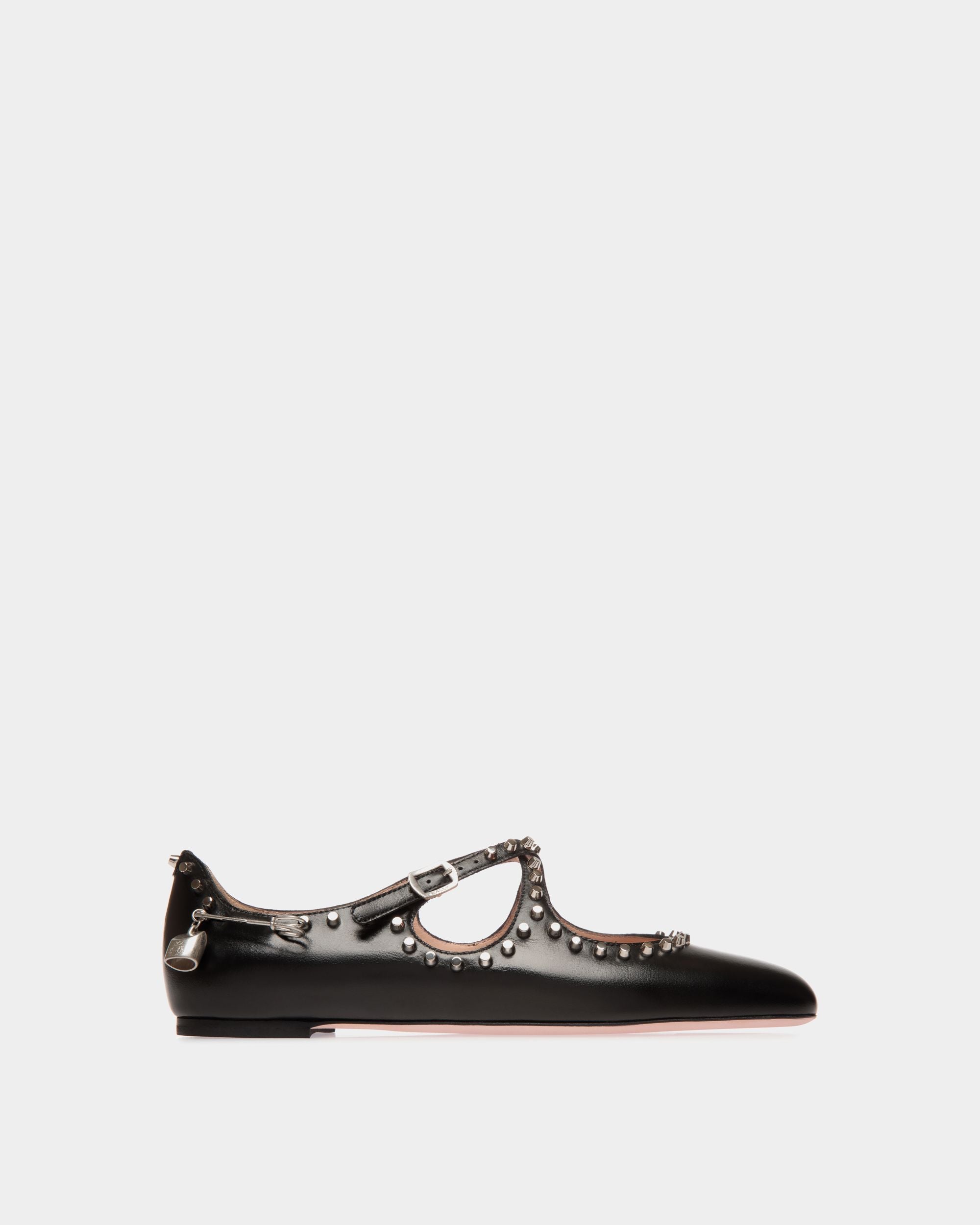 Zapato Plano Ballyrina De Piel Negra Con Tachuelas - Mujer - Bally - 01