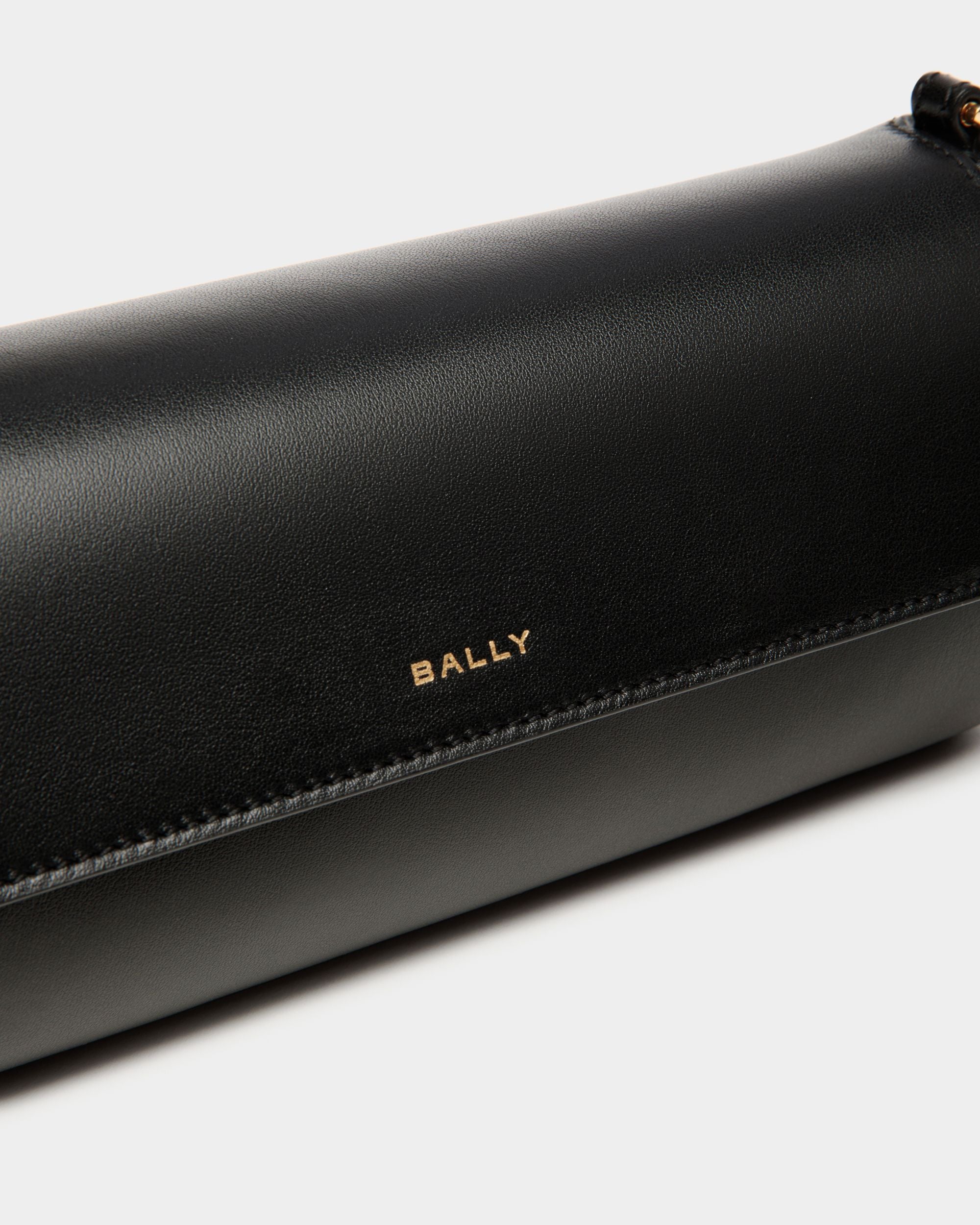 Emblem Minibag In Black Leather - Women's - Bally - 05