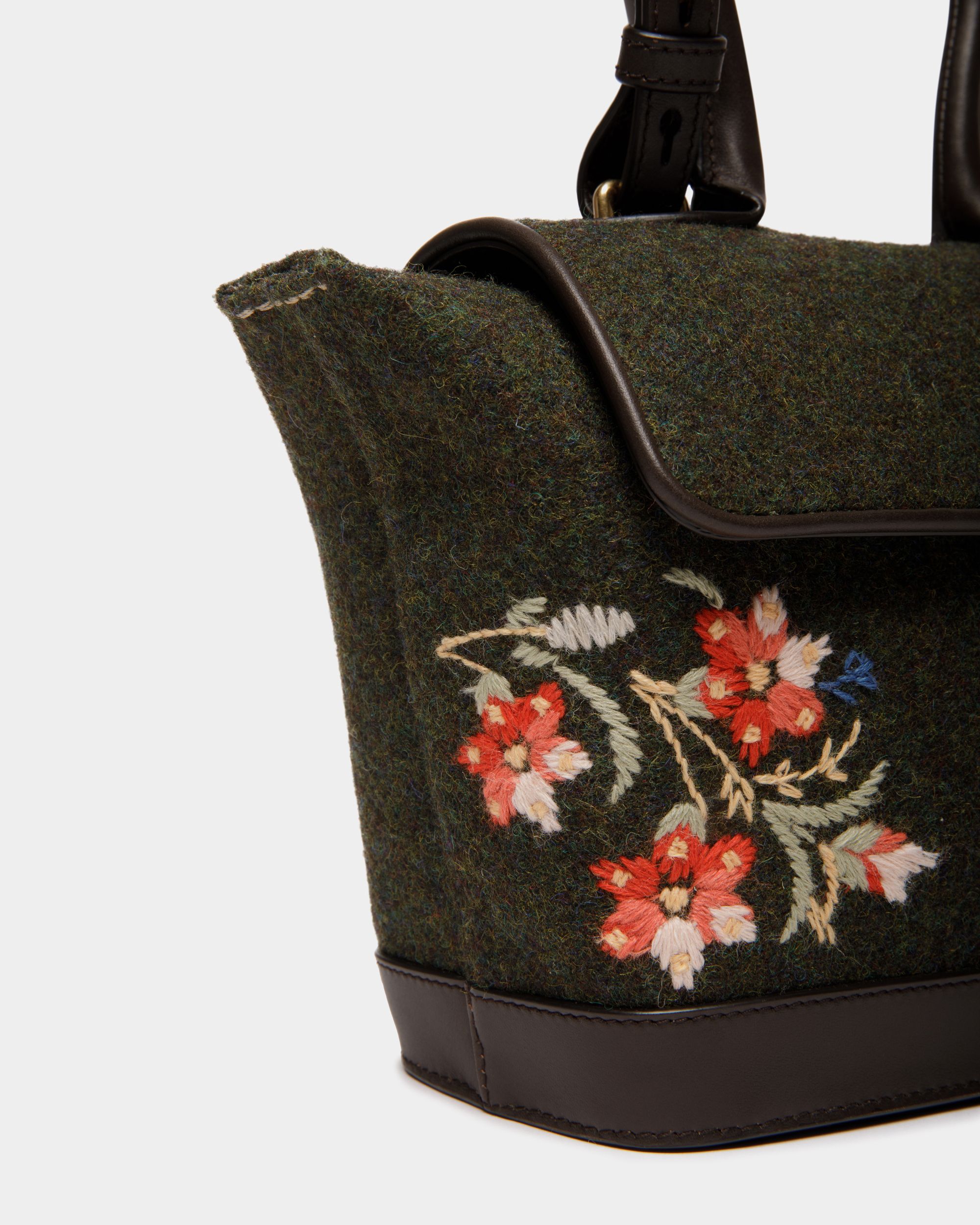 Bolso Con Asa Superior De La Cápsula Winter De Lana Verde Oscuro Y Piel Ébano Con Alpine Flowers - Mujer - Bally - 06