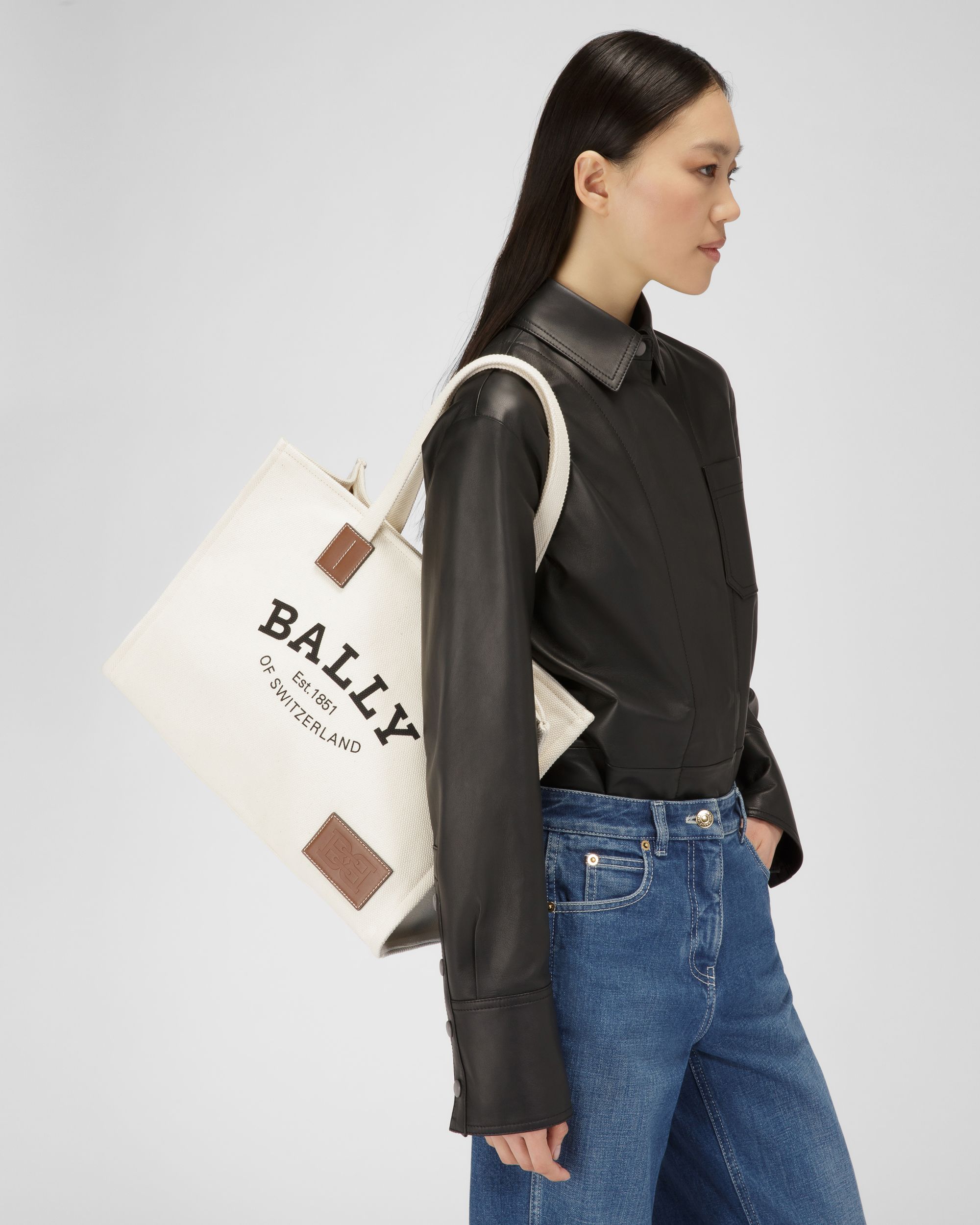 Crystalia Fabric Tote In Natural - Women's - Bally - 02