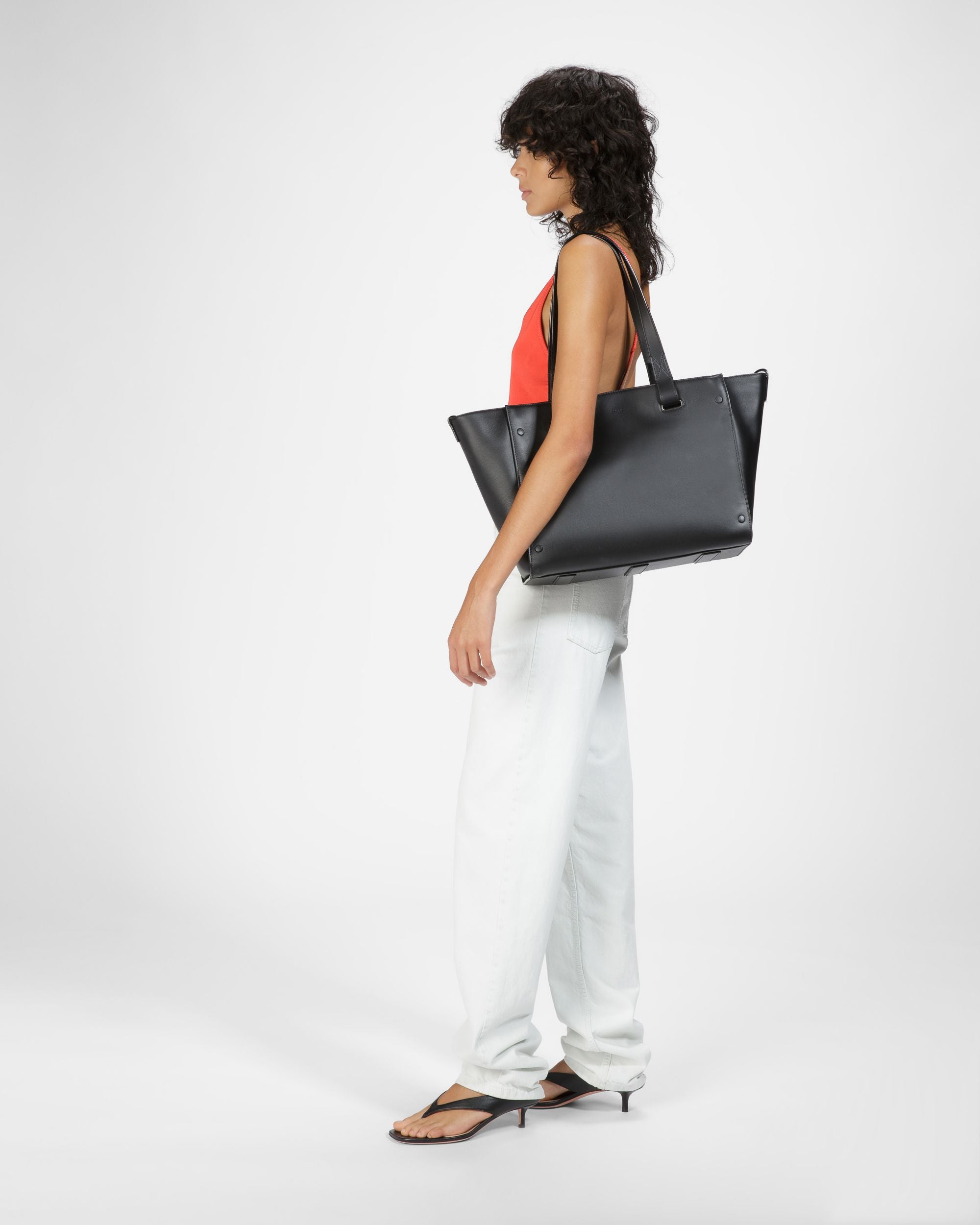 Arystea Leather Tote In Black - Women's - Bally - 09