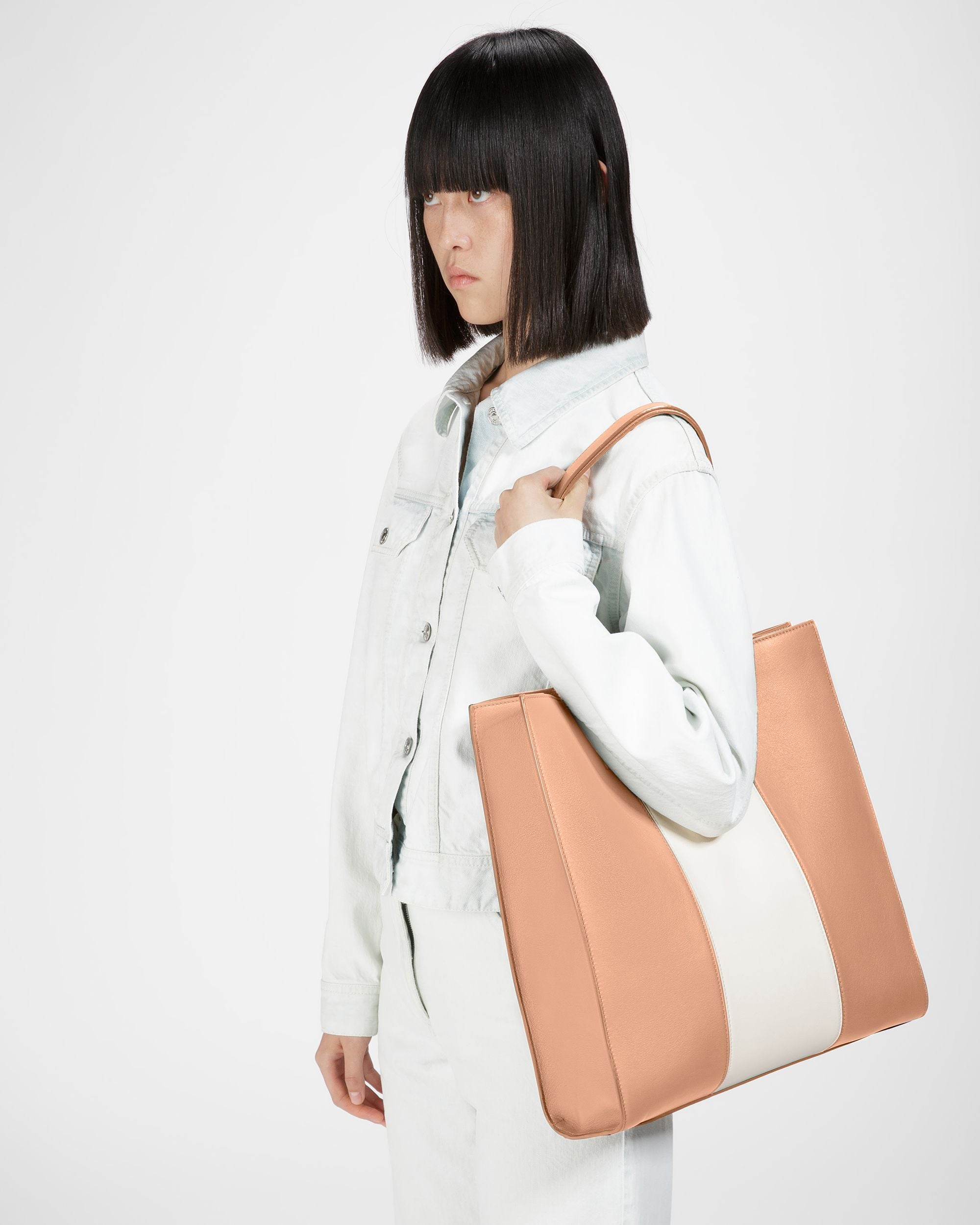 Crystalia Bolso Tote De Piel En Melocotón Y Color Hueso - Mujer - Bally - 02