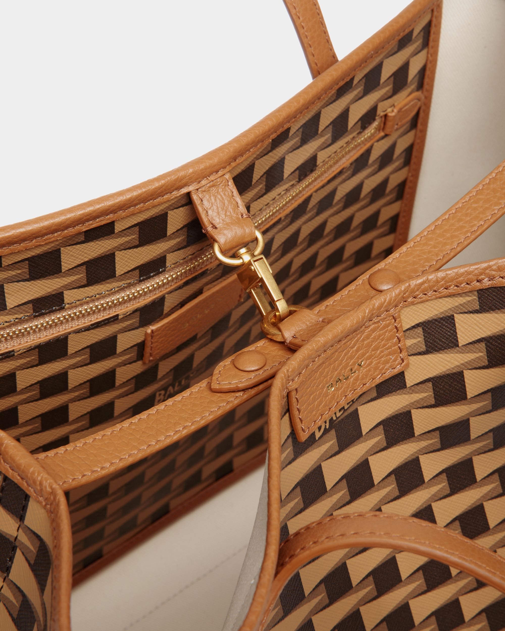 Bolso Tote Pennant Con Motivo Pennant Marrón - Mujer - Bally - 06