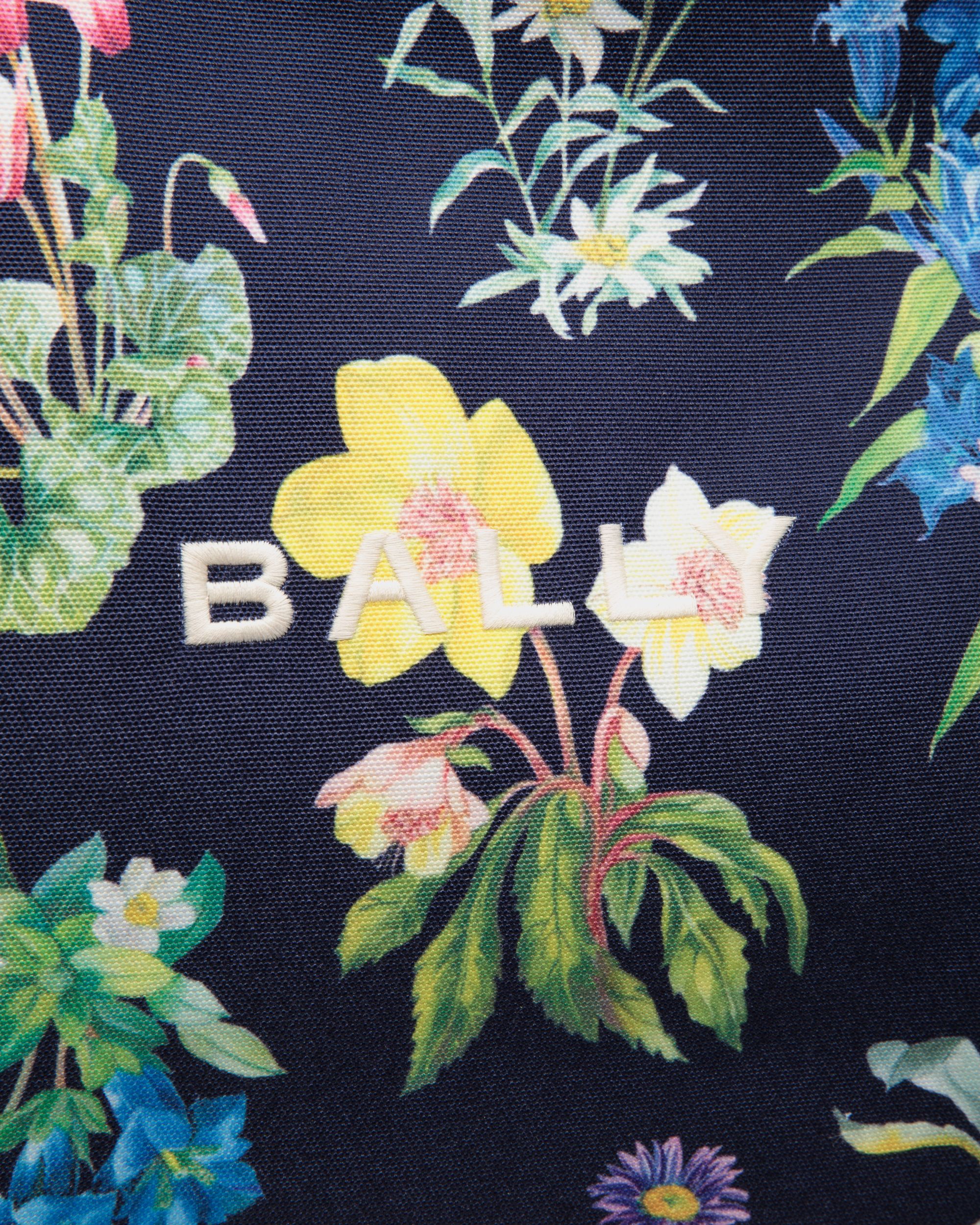 Easy Bally Tote Bag In Mountain Flower Print Canvas And Leather - Women's - Bally - 06