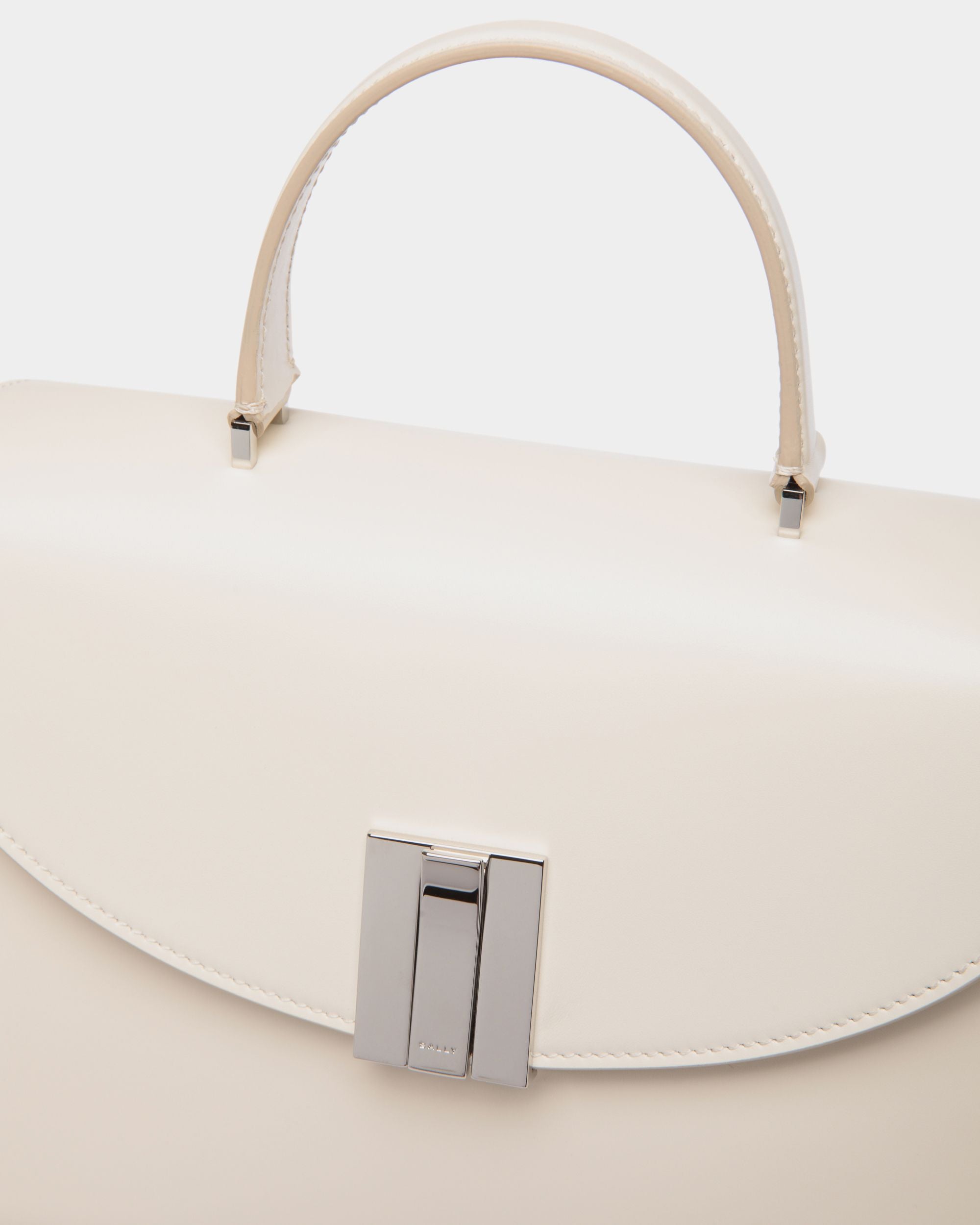 Bolso Con Asa Superior Ollam De Piel Blanca - Mujer - Bally - 06