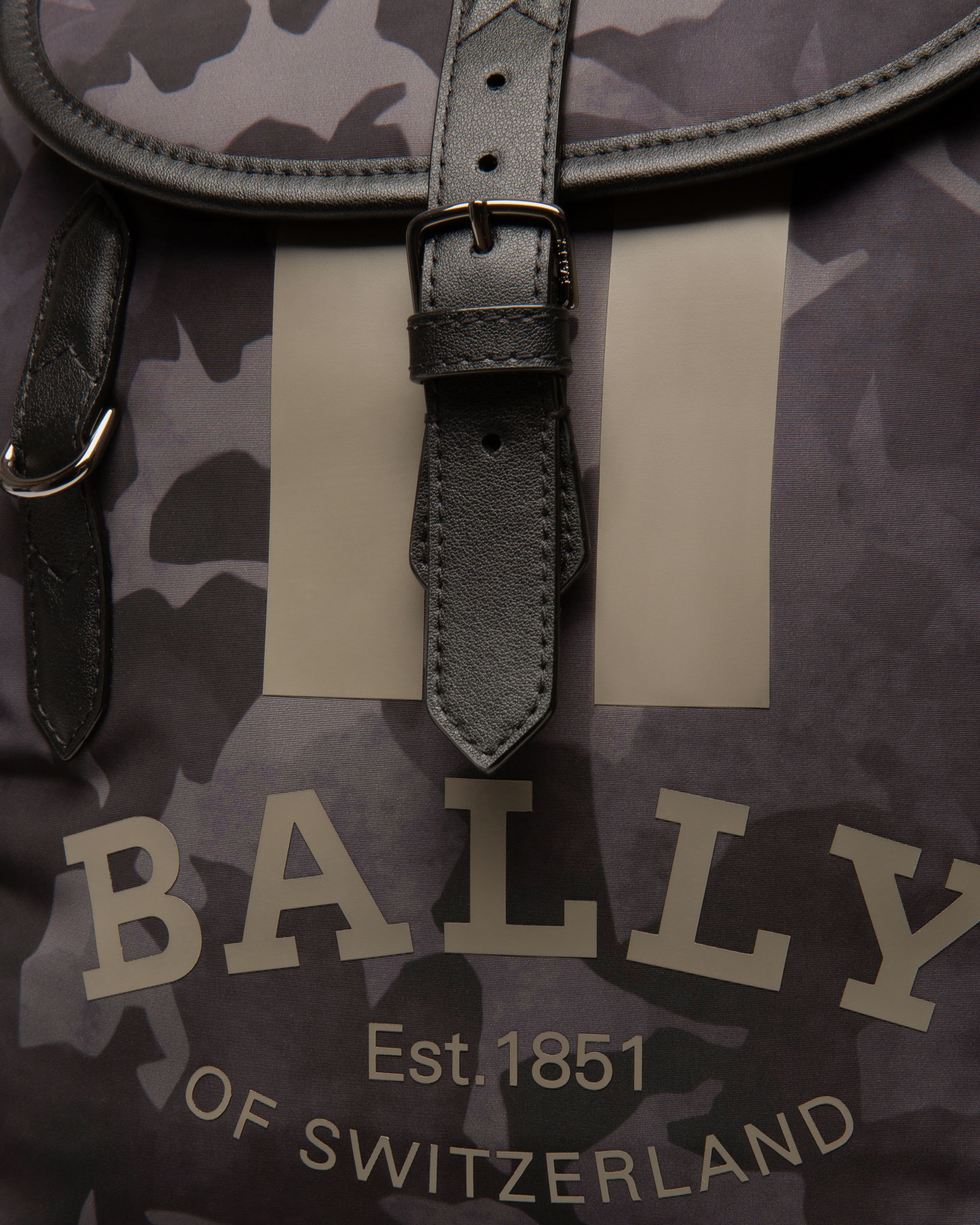 Cliford Mochila En Nailon Reciclado De Color Negro - Mujer - Bally - 05