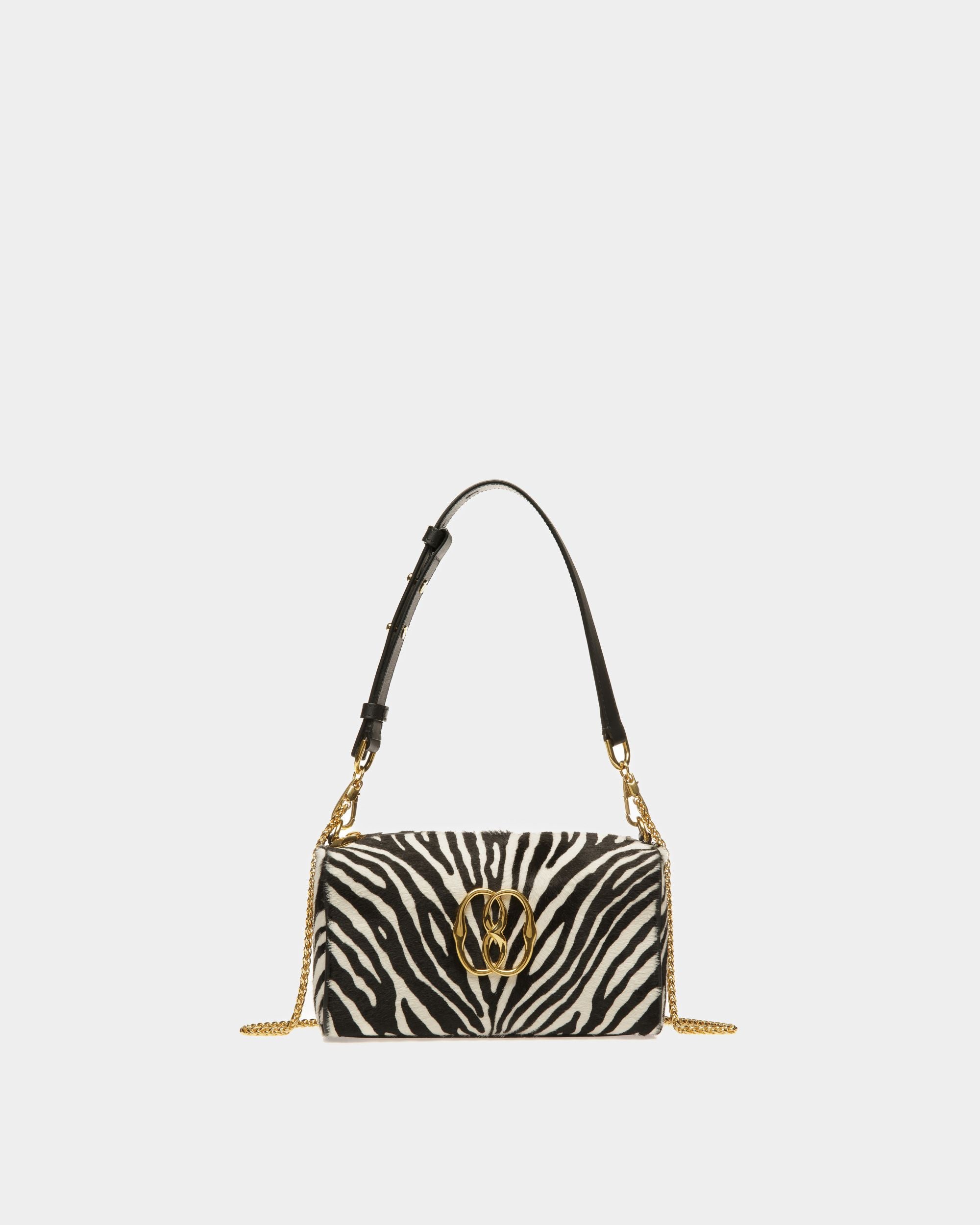 Minibolso Emblem De Piel De Becerro Con Pelo Blanca Y Negra - Mujer - Bally - 01