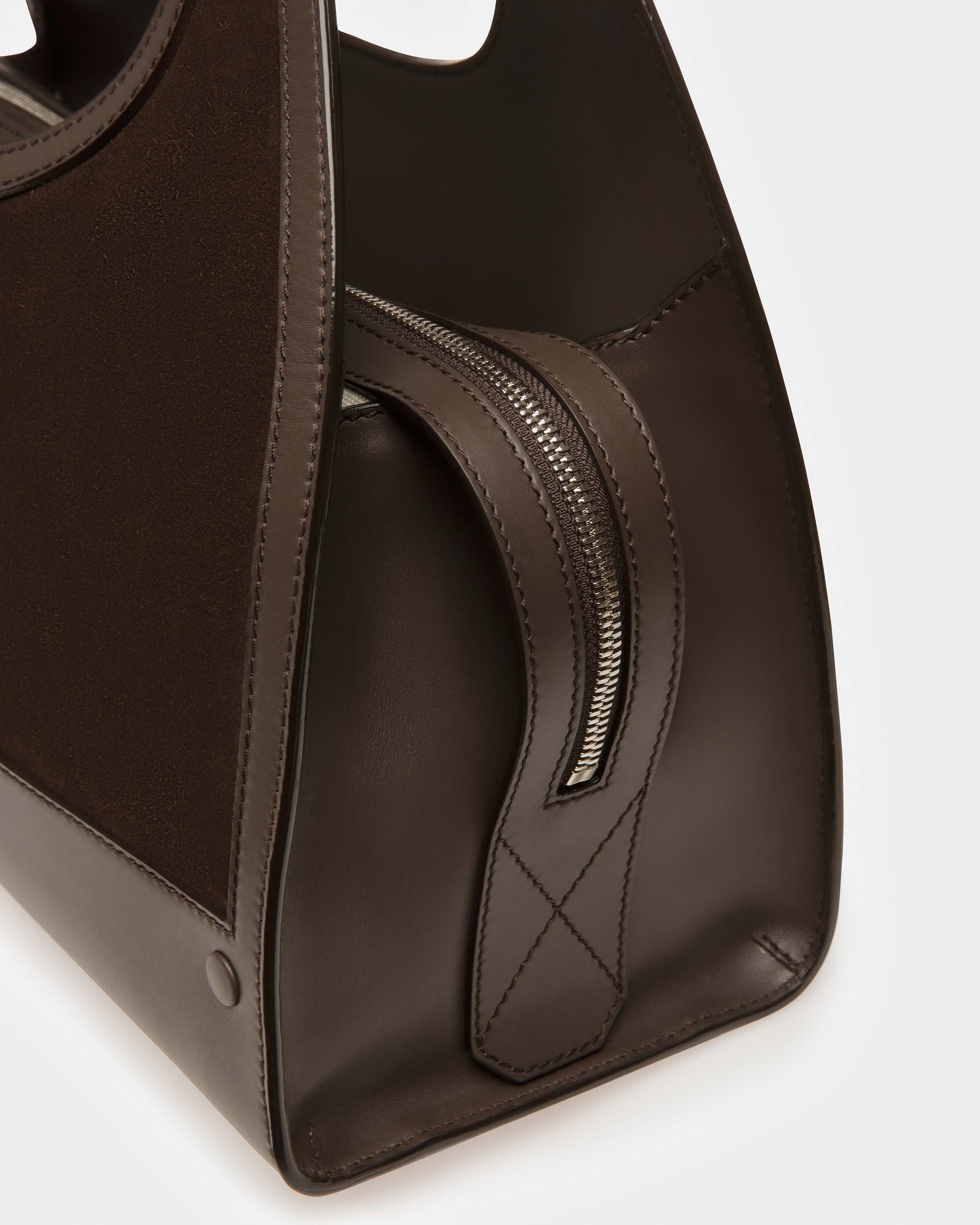 Ahres Bolso De Hombro De Piel En Ébano - Mujer - Bally - 05