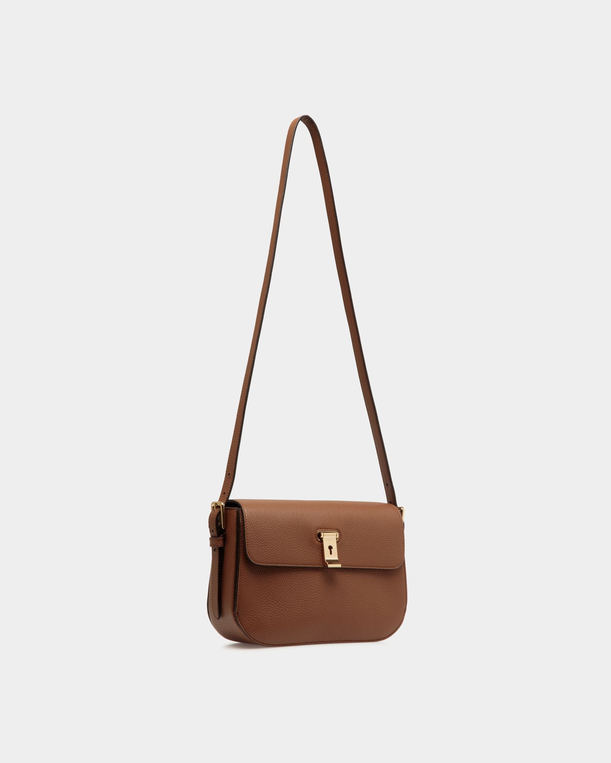 Bolso De Hombro Lock Me De Piel Granulada Marrón - Mujer - Bally - 05
