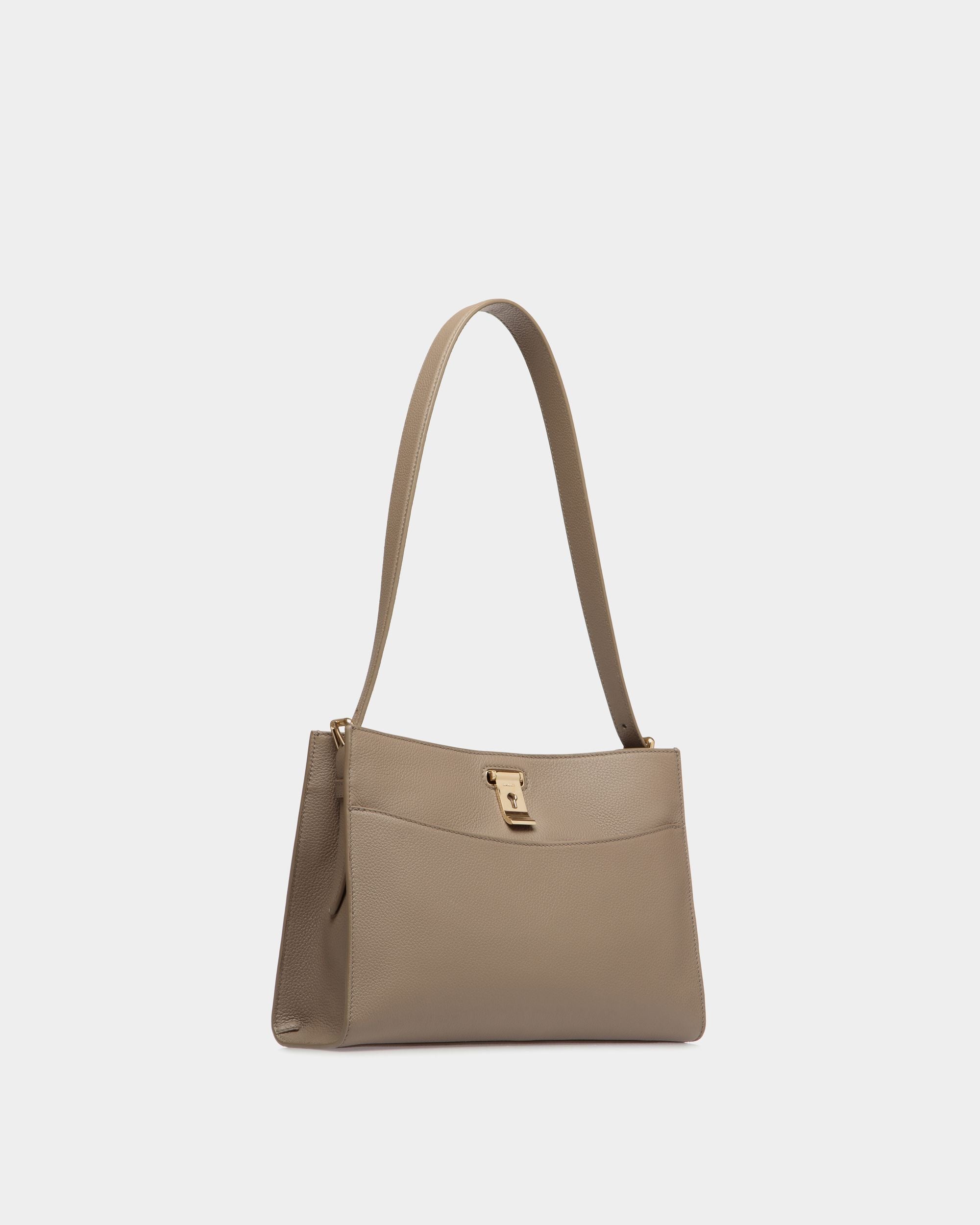 Bolso De Hombro Lock Me De Piel Granulada Topo - Mujer - Bally - 03