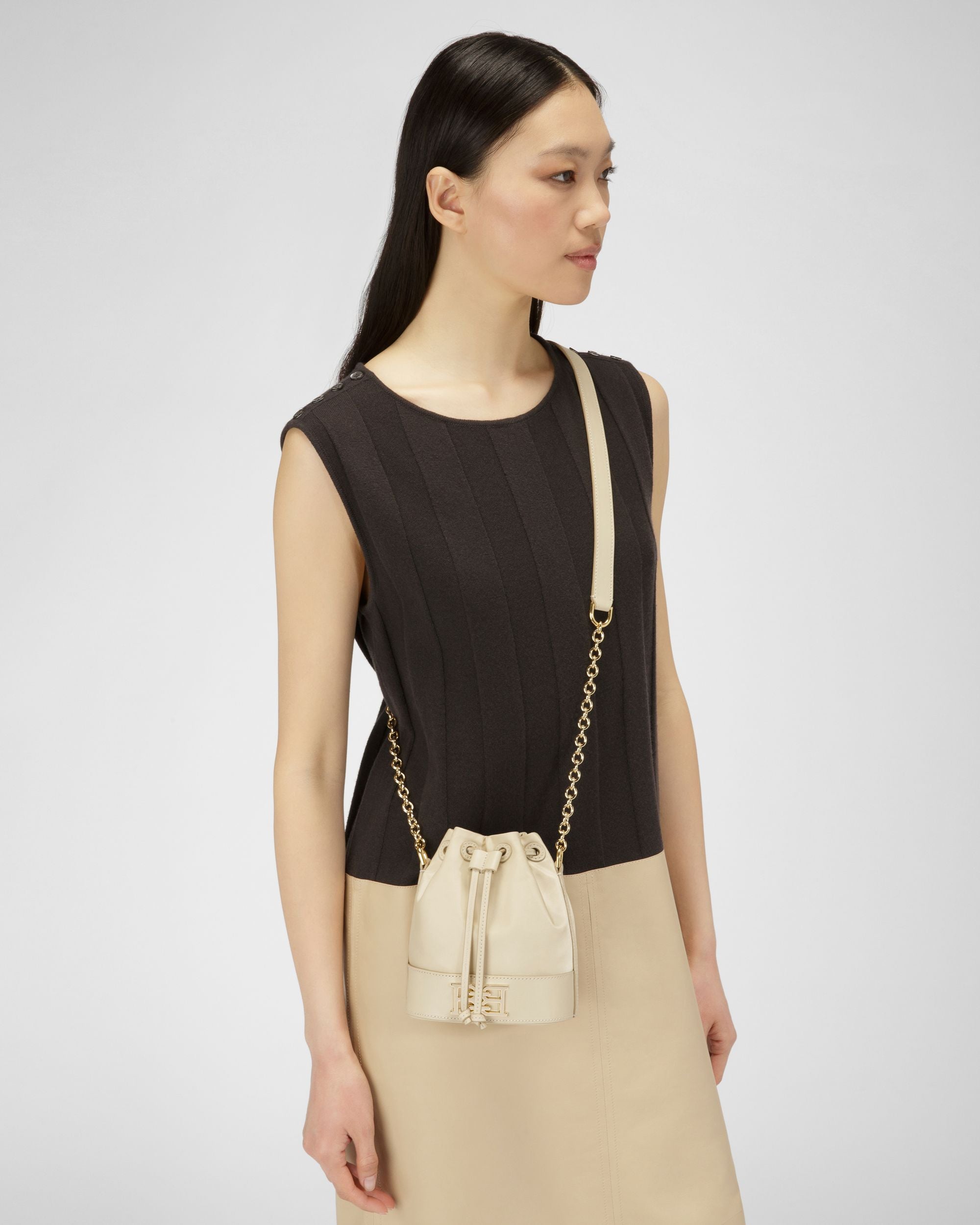 Eoh Small Bolso Bombonera De Nailon En Beige Claro - Mujer - Bally - 02