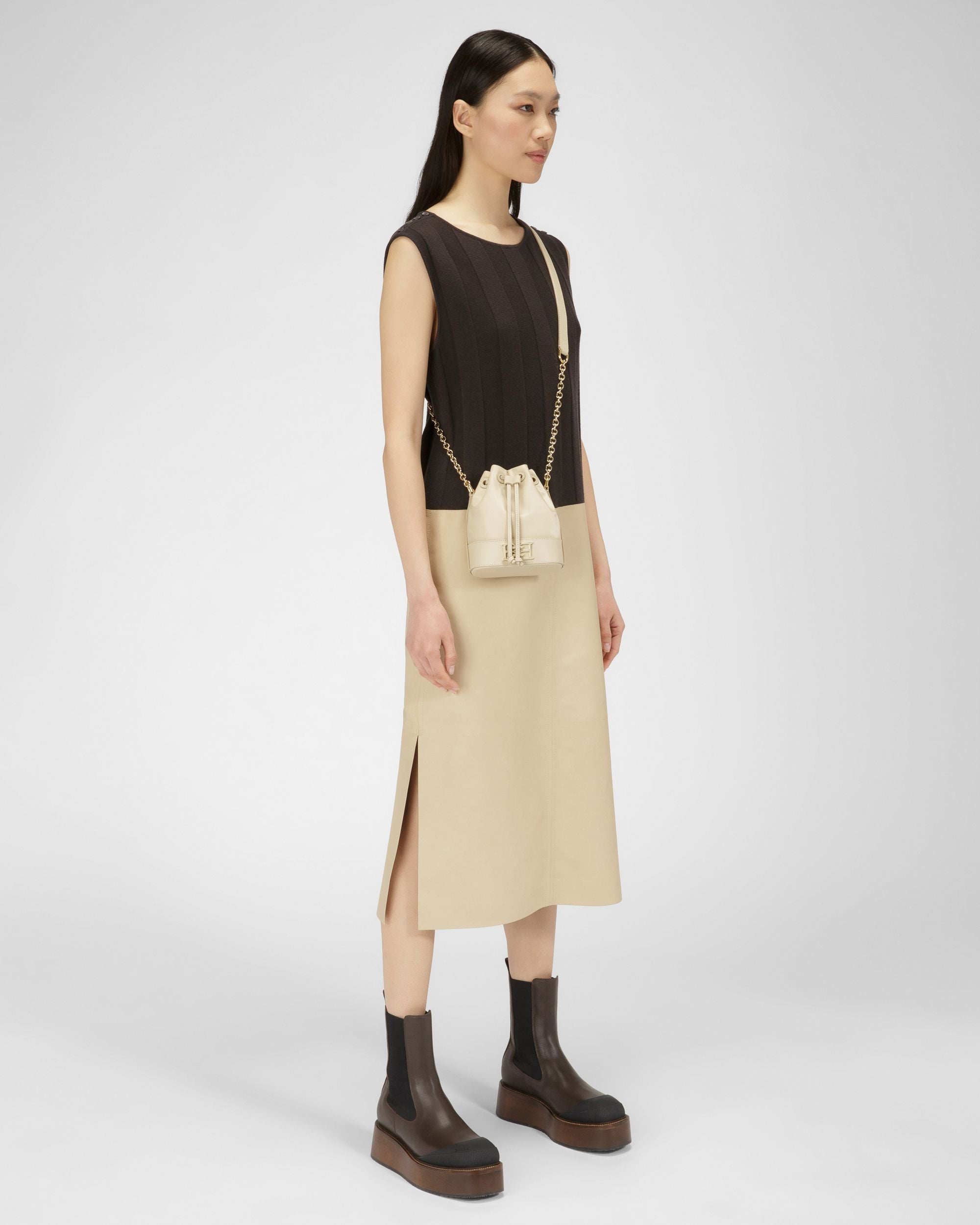 Eoh Small Bolso Bombonera De Nailon En Beige Claro - Mujer - Bally - 07