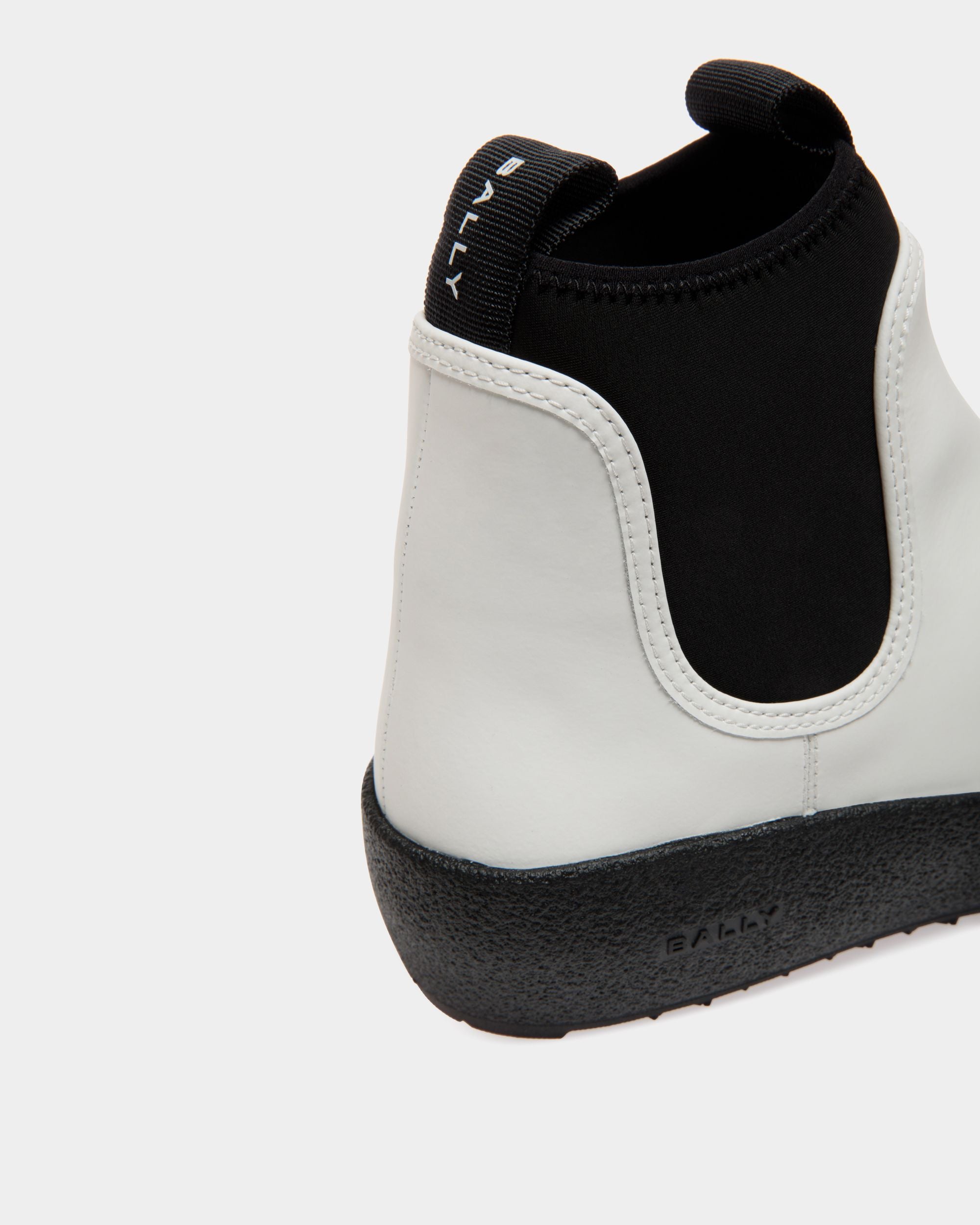 Bally Curling Booties In White Leather - Women's - Bally - 05