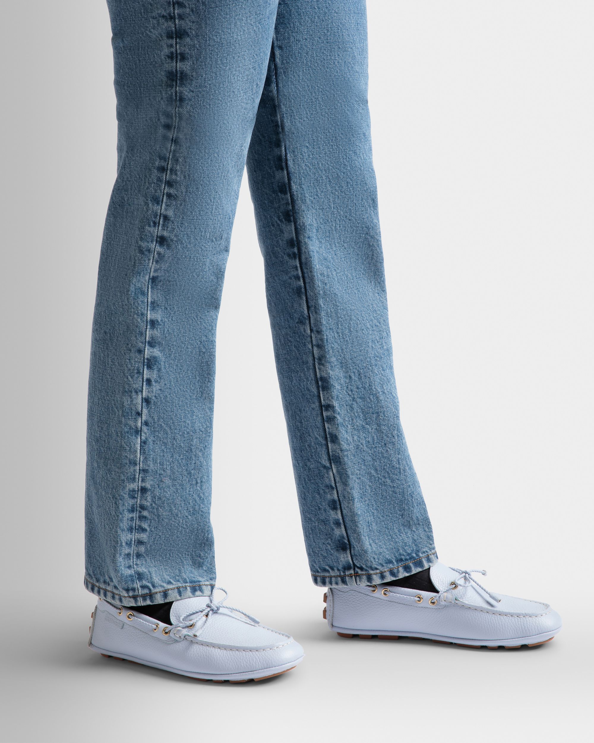 Zapatos Driver Kerbs De Piel En Azul Claro - Mujer - Bally - 02