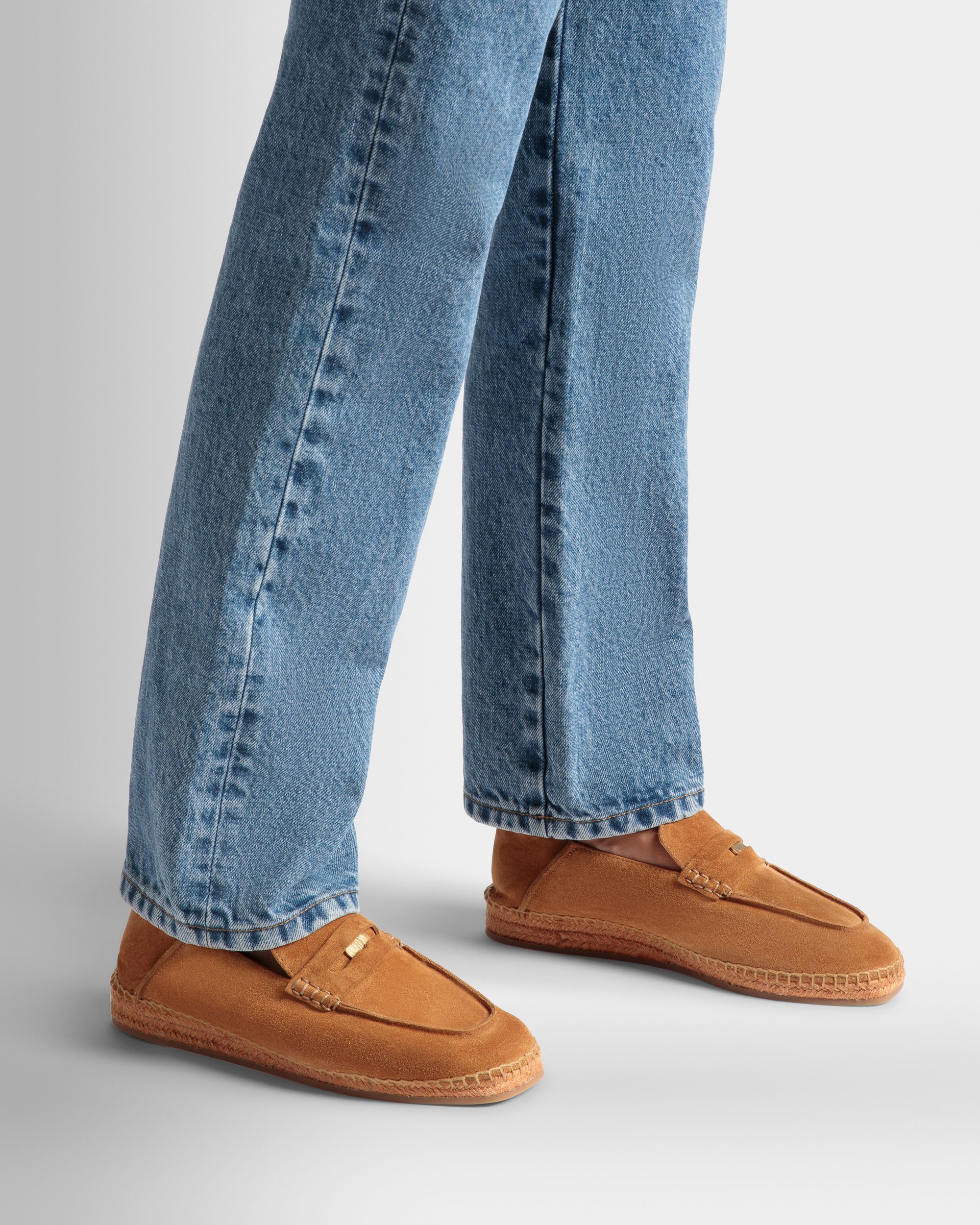 Alpargatas Karakas De Piel Color Desierto - Mujer - Bally - 02