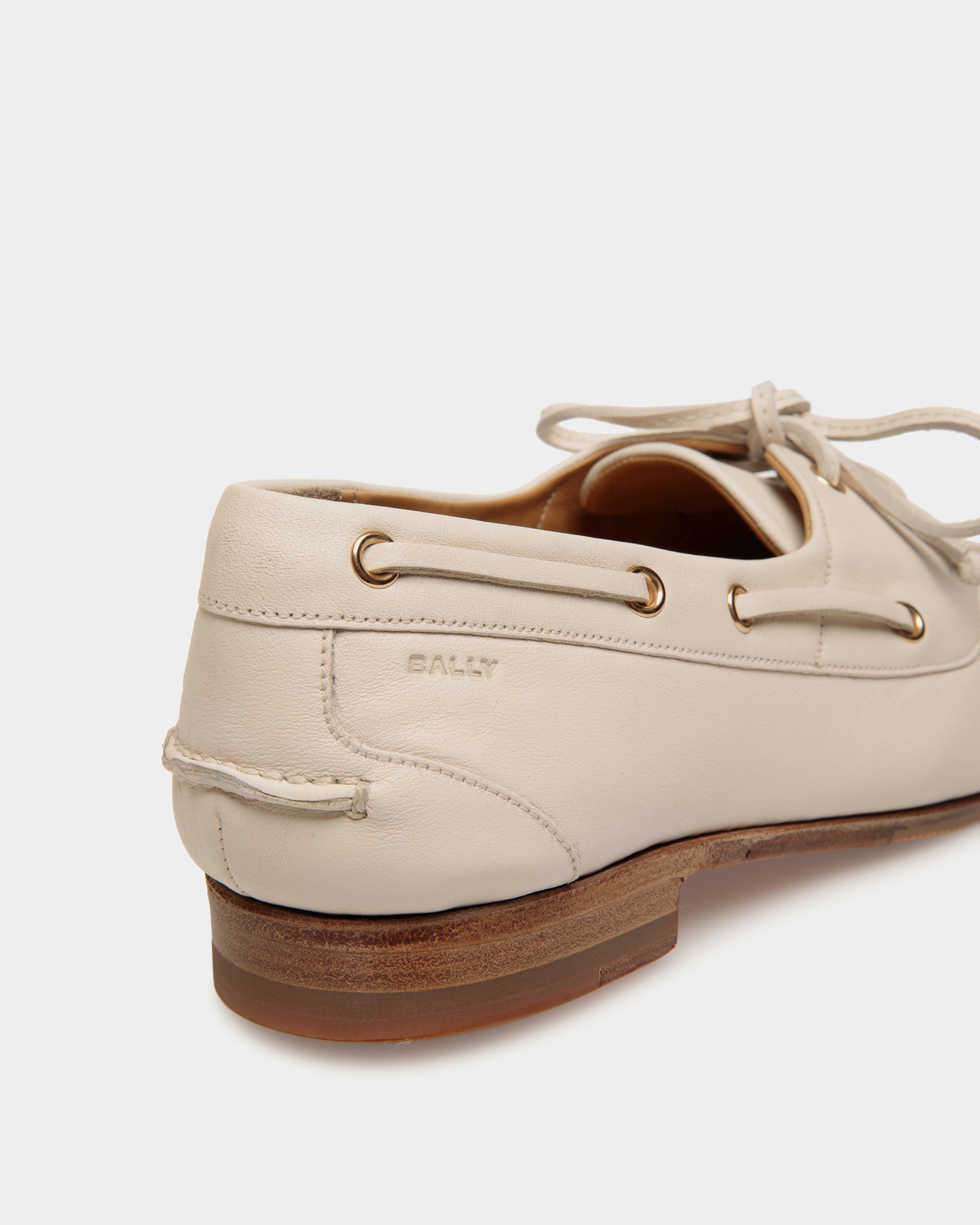 Mocasín Plume De Piel Blanca - Mujer - Bally - 05