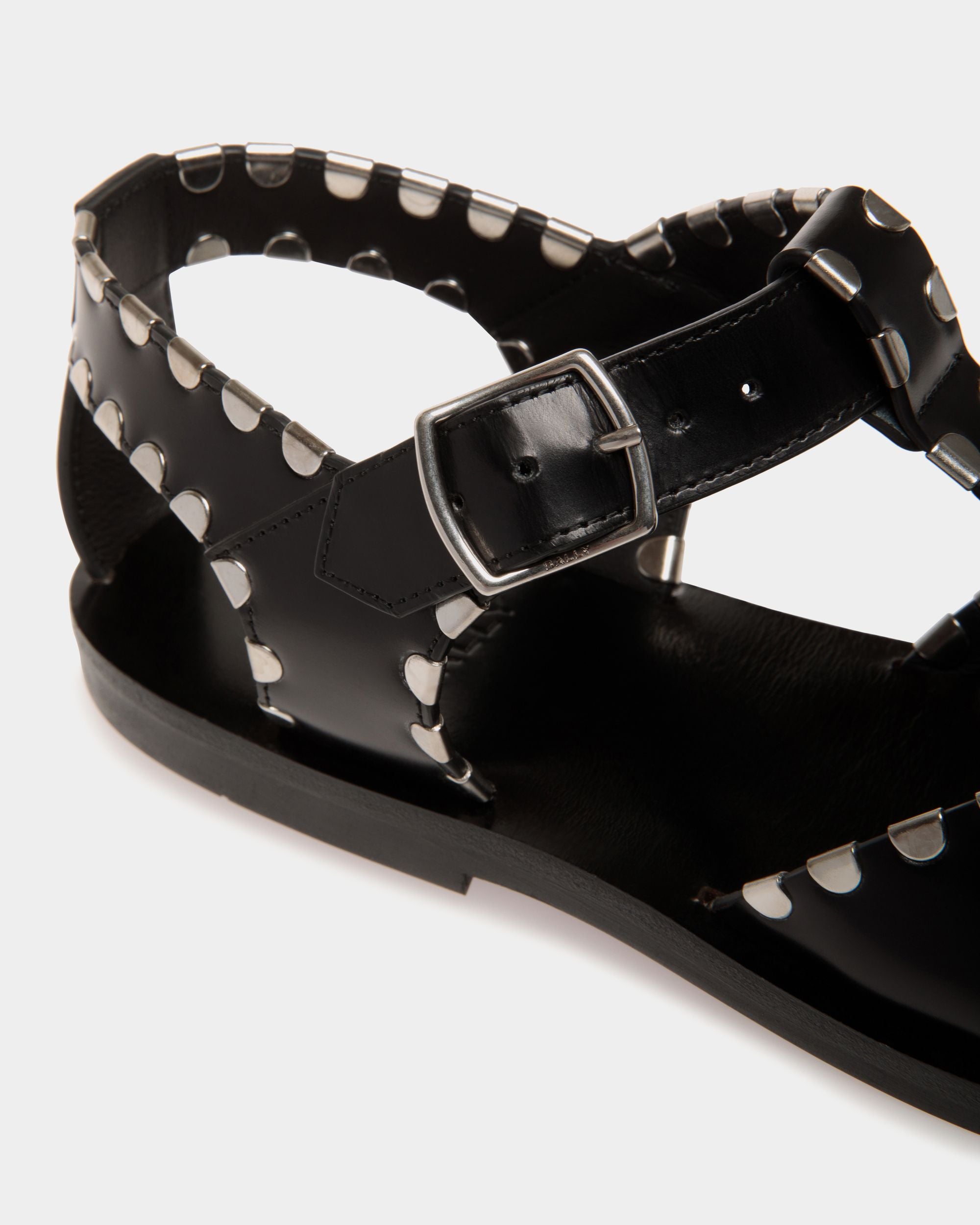 Sandalia Plana Salis De Piel Negra - Mujer - Bally - 06