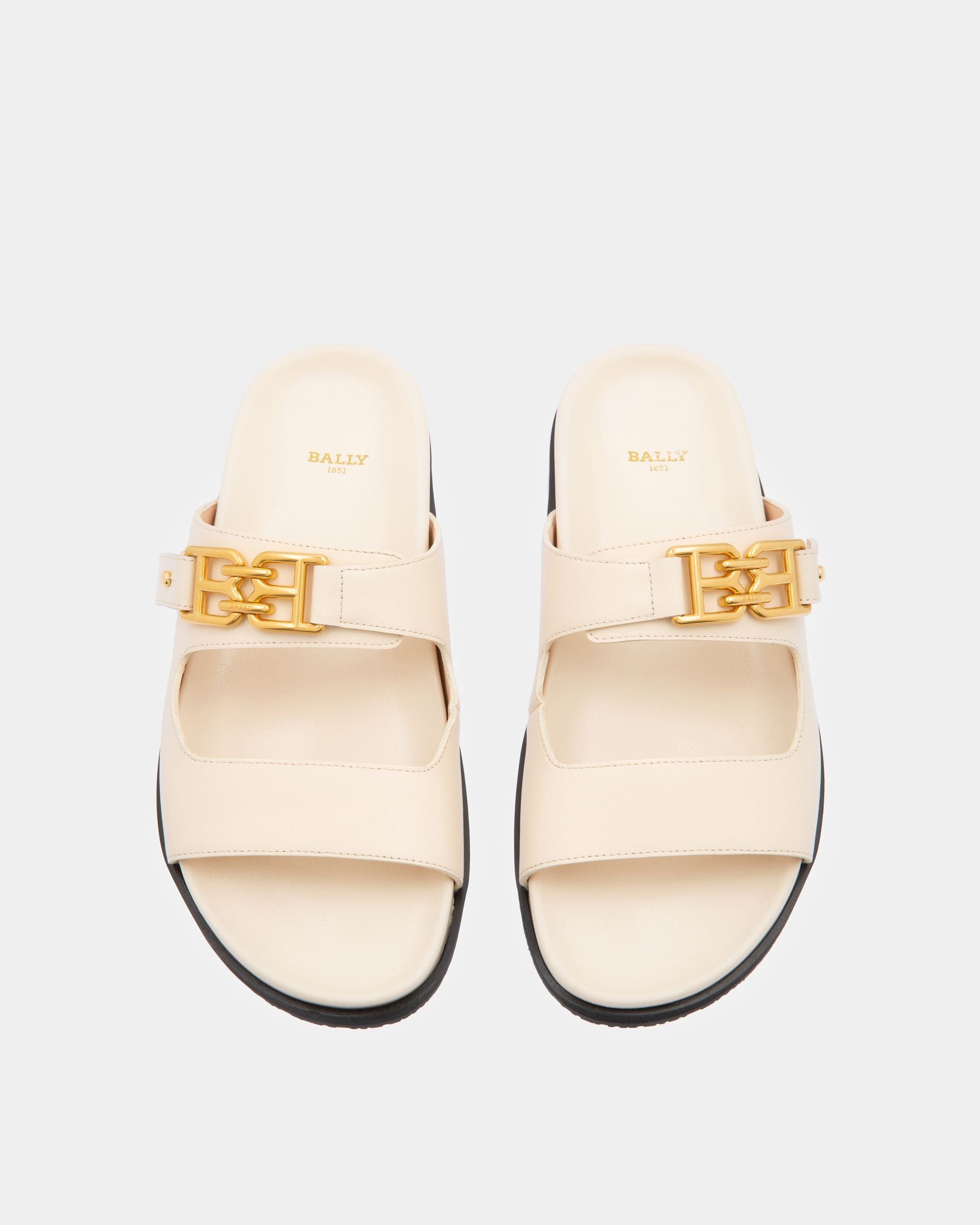 Emma Sandalias En Piel De Color Crema - Mujer - Bally - 02