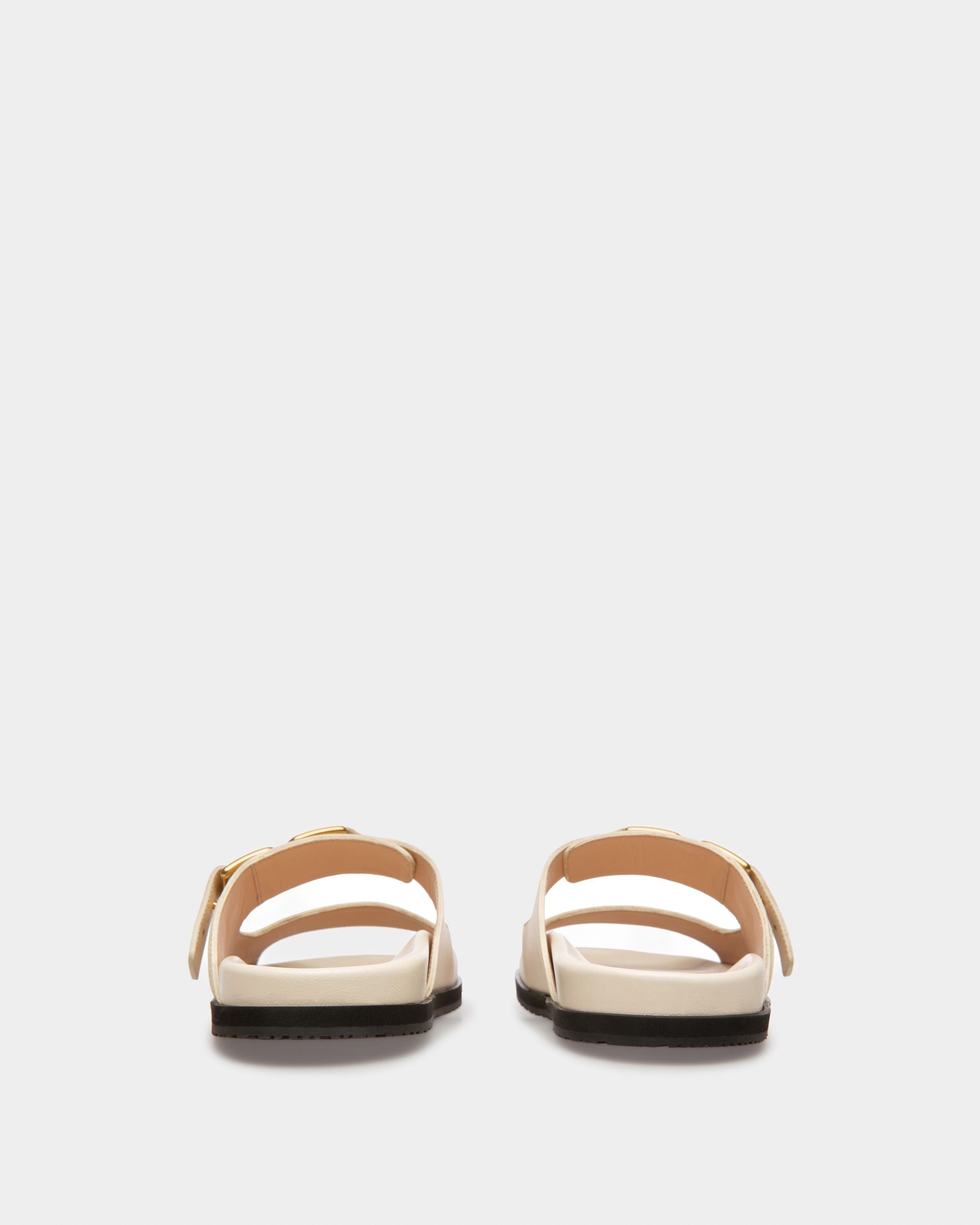 Emma Sandalias En Piel De Color Crema - Mujer - Bally - 04