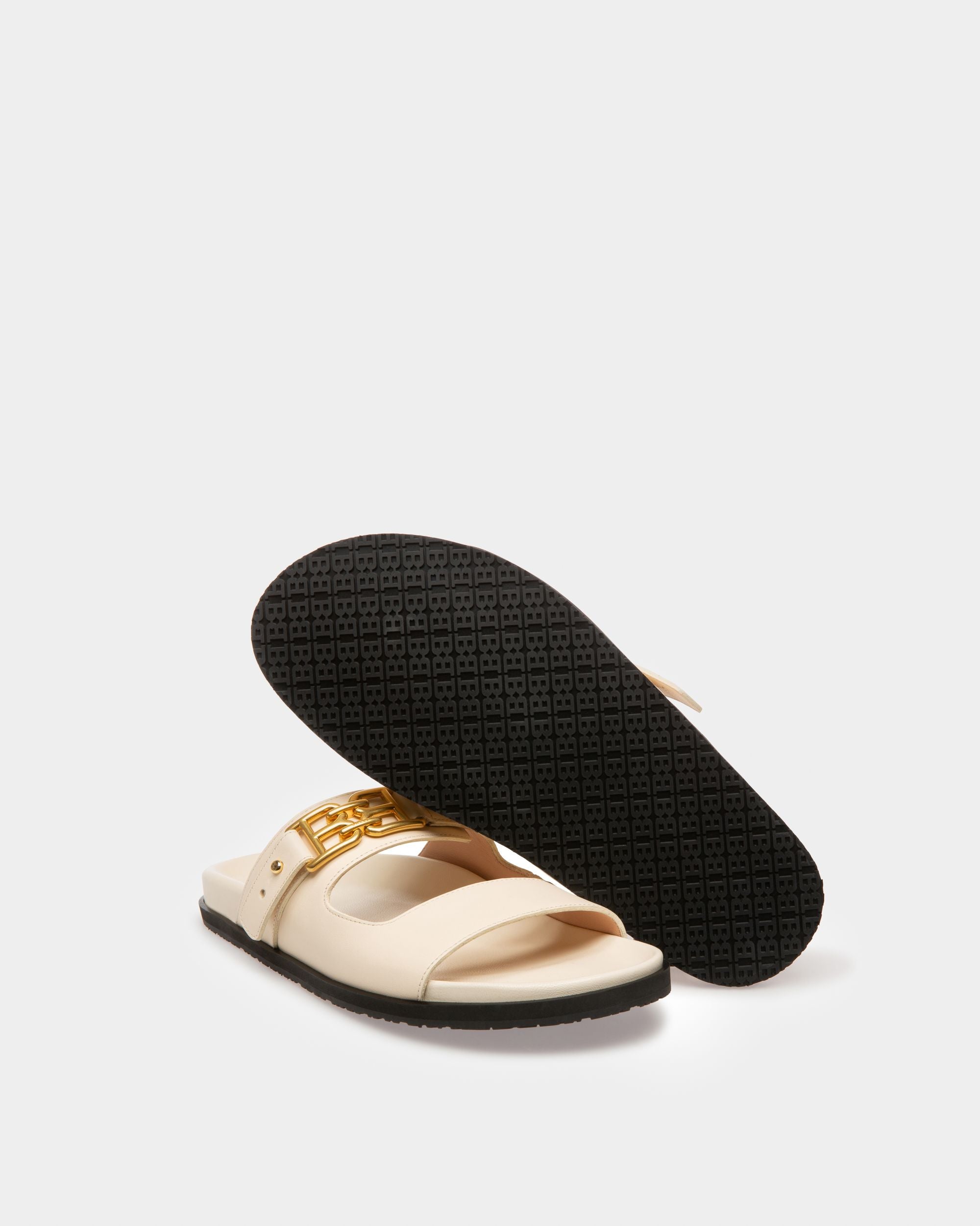 Emma Sandalias En Piel De Color Crema - Mujer - Bally - 05