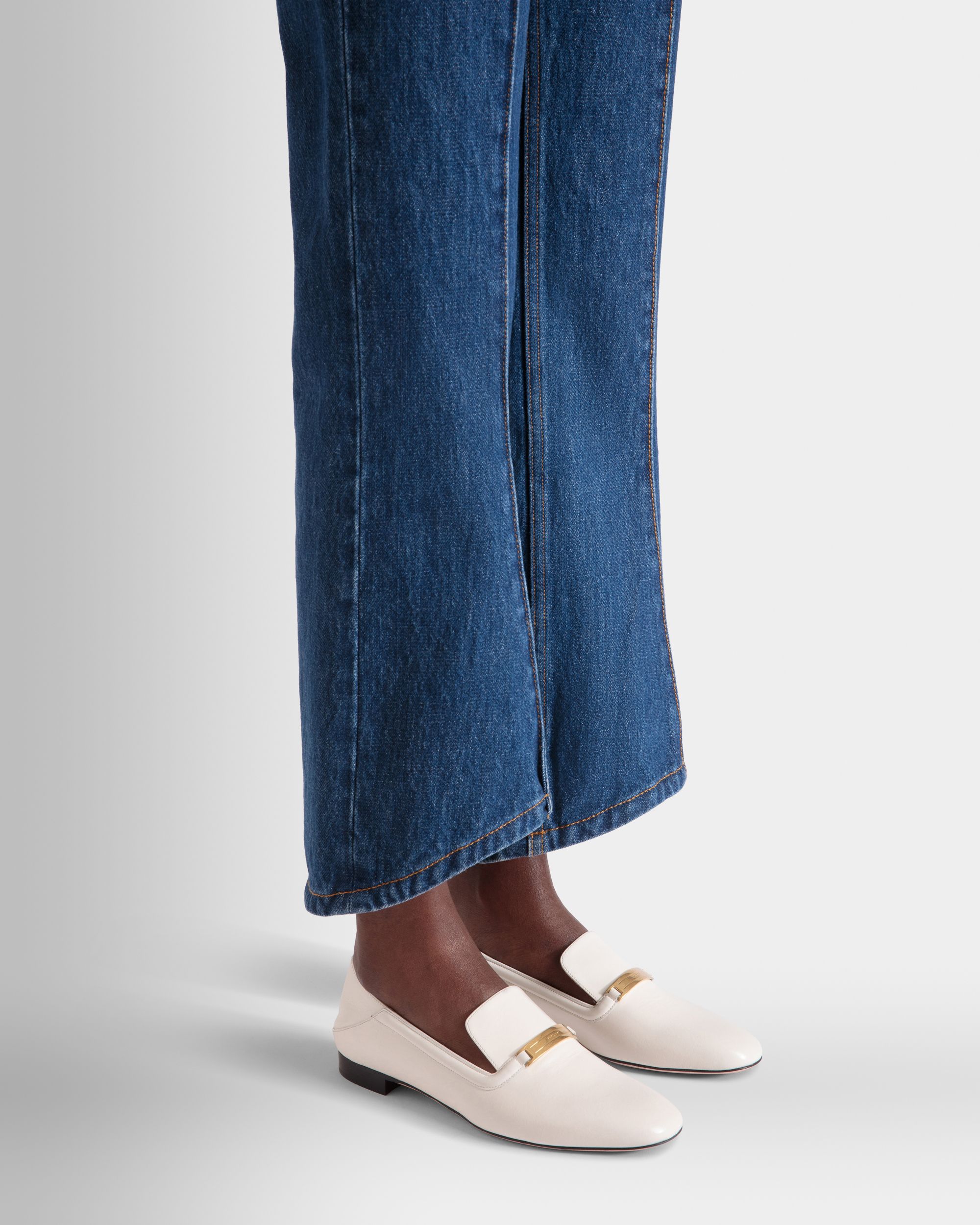 Deco Slipper in White Leather - Women's - Bally - 02