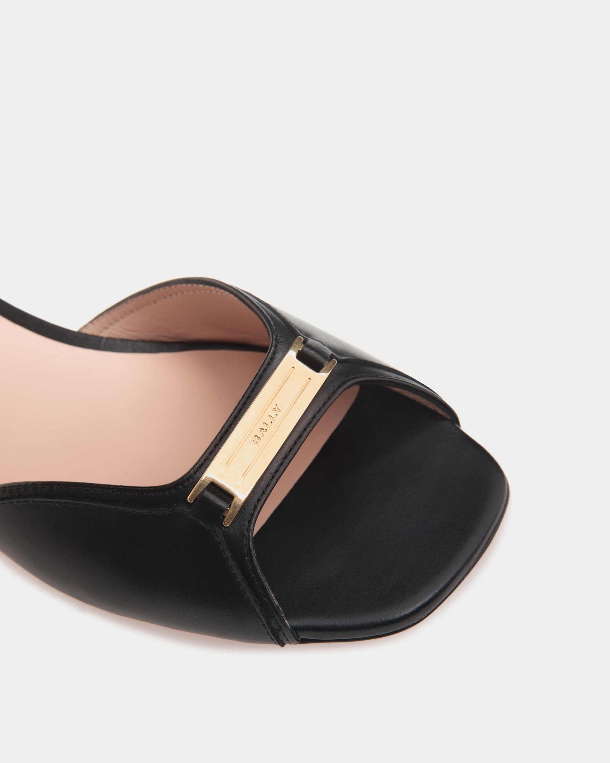 Sandalia Plana Deco De Piel Negra - Mujer - Bally - 06