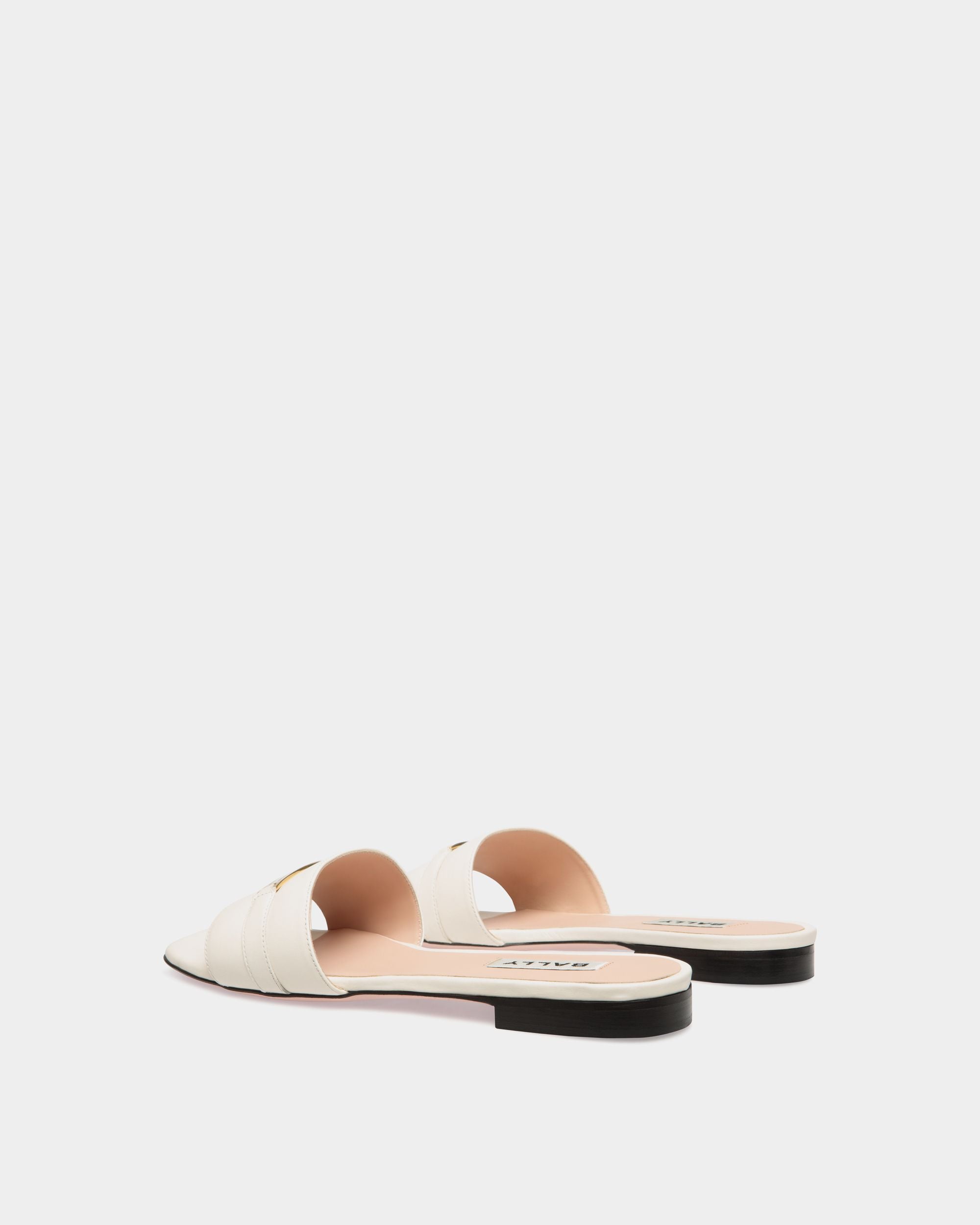 Deco Flat Sandal in White Leather - Mujer - Bally - 03
