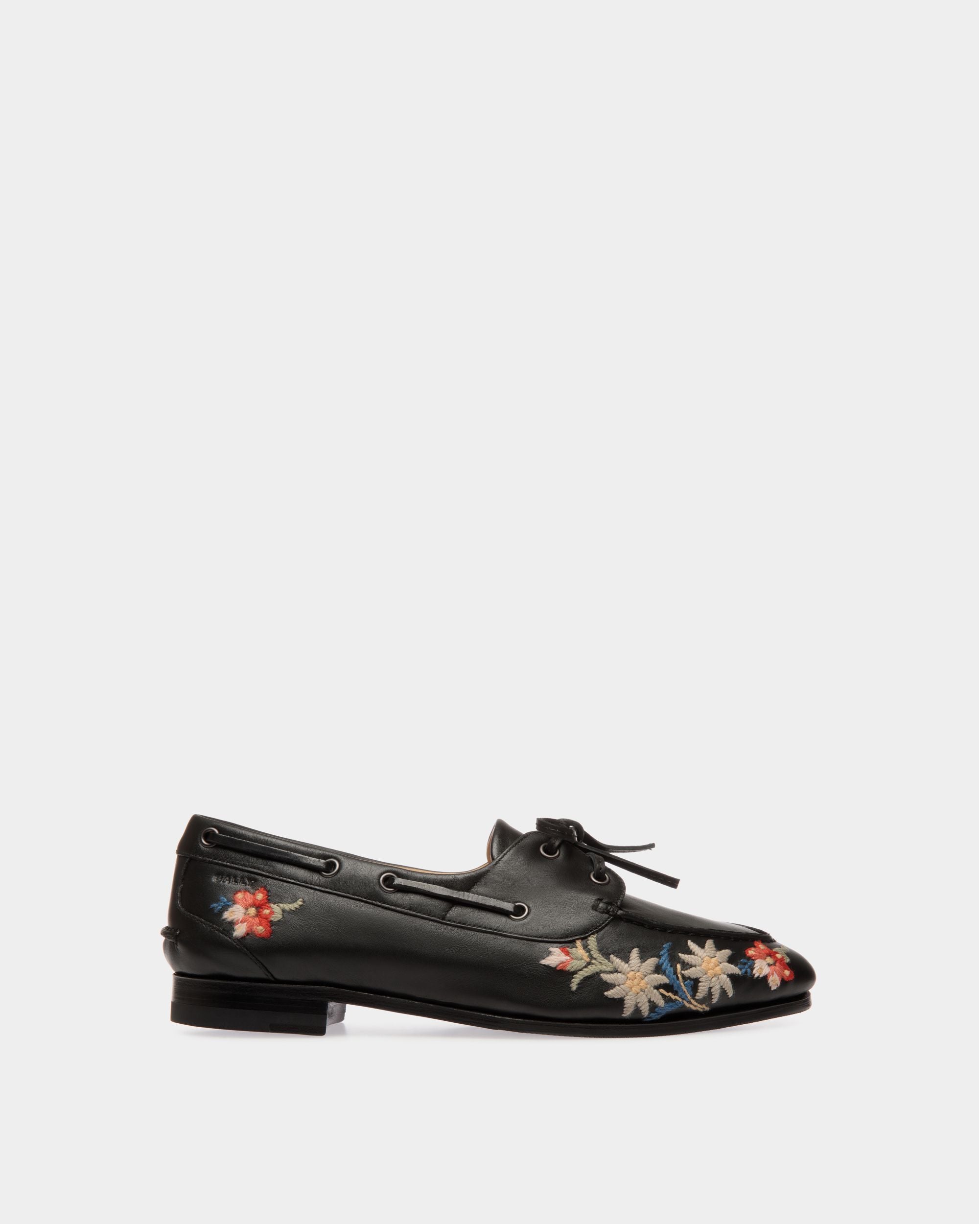 Mocasín De La Cápsula Winter De Piel Negra Con Alpine Flowers - Mujer - Bally - 01