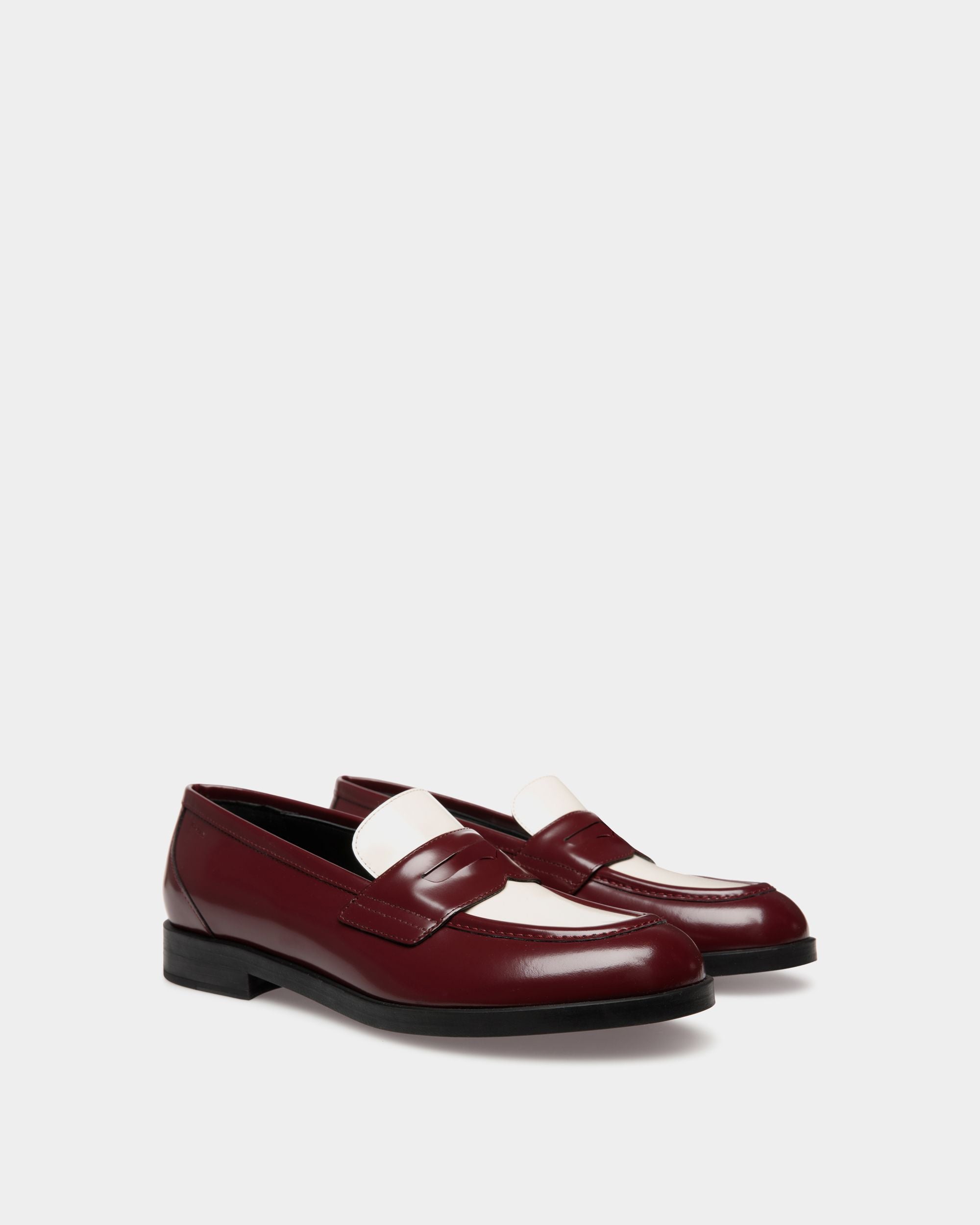 Egli Flat In Red Leather - Women's - Bally - 02